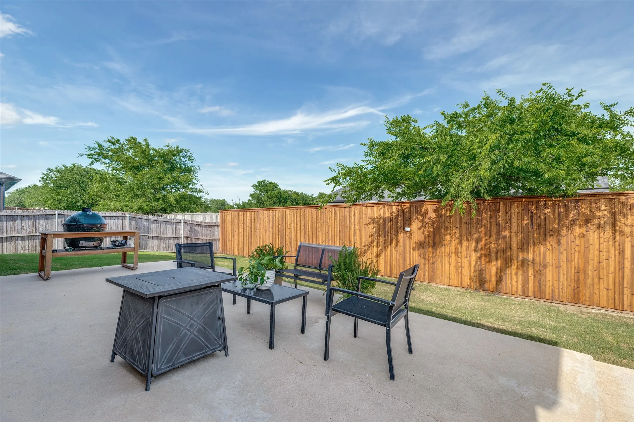 Large patio area for all of your entertaining .needs.