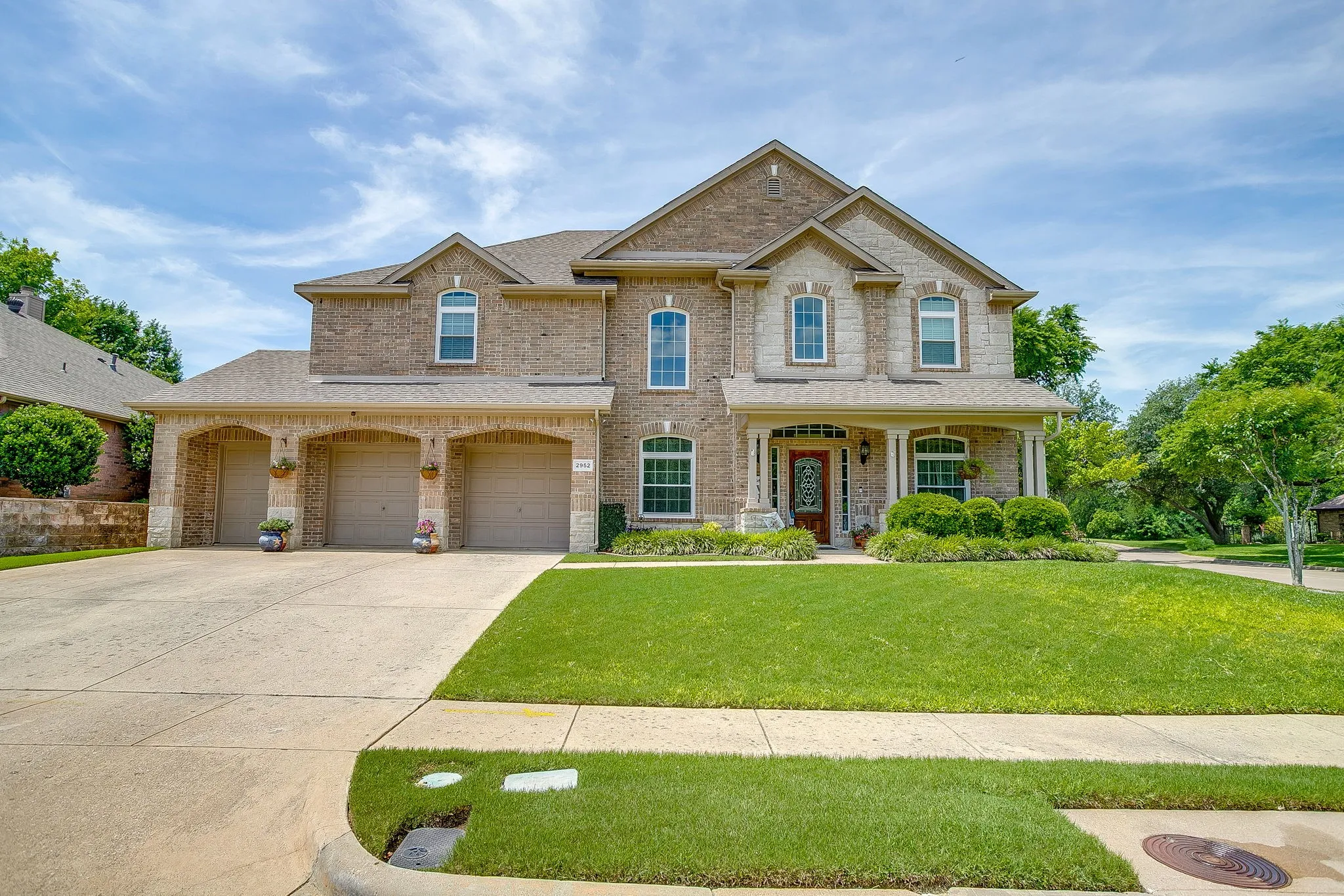 Single Family Residence For Sale in Johnson County , 2952 Masters Court S, Burleson, Texas 76028, 4 Bedroom, 4 Bathroom, 3 Garage spaces, 3,341 Sqft, built in 2004, Price $530,000, mls#21257073, Real Estate Agent in Burleson, Homes For Sale in Johnson county, Homes For Sale in Burleson, Realtor in Burleson Texas, Real Estate Brokerage Independent Realty Texas, Luminita Cordes Realtor