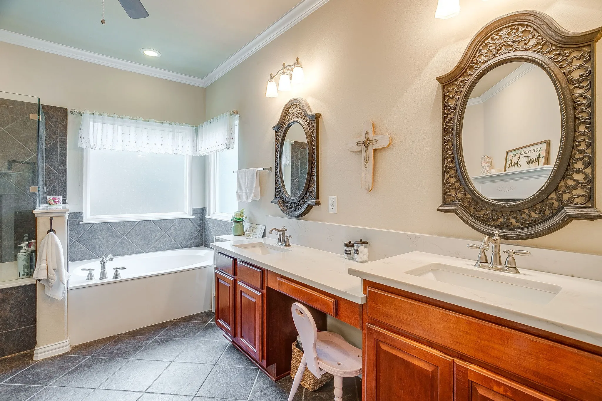 Single Family Residence For Sale in Johnson County , 2952 Masters Court S, Burleson, Texas 76028, 4 Bedroom, 4 Bathroom, 3 Garage spaces, 3,341 Sqft, built in 2004, Price $530,000, mls#21257073, Real Estate Agent in Burleson, Homes For Sale in Johnson county, Homes For Sale in Burleson, Realtor in Burleson Texas, Real Estate Brokerage Independent Realty Texas, Luminita Cordes Realtor