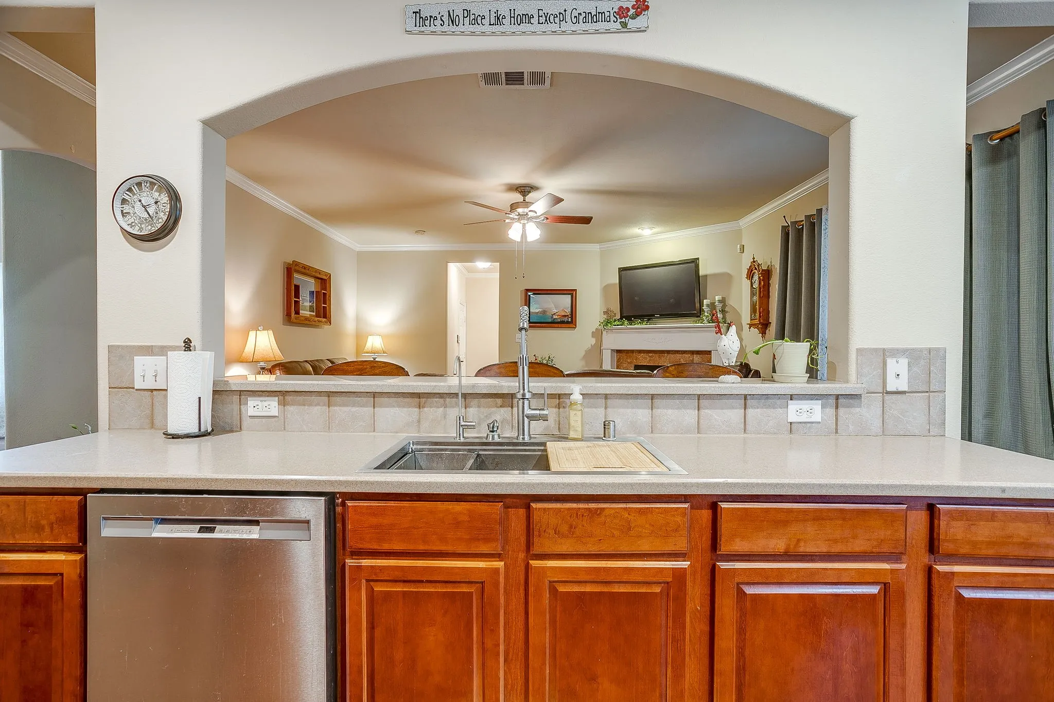 Single Family Residence For Sale in Johnson County , 2952 Masters Court S, Burleson, Texas 76028, 4 Bedroom, 4 Bathroom, 3 Garage spaces, 3,341 Sqft, built in 2004, Price $530,000, mls#21257073, Real Estate Agent in Burleson, Homes For Sale in Johnson county, Homes For Sale in Burleson, Realtor in Burleson Texas, Real Estate Brokerage Independent Realty Texas, Luminita Cordes Realtor
