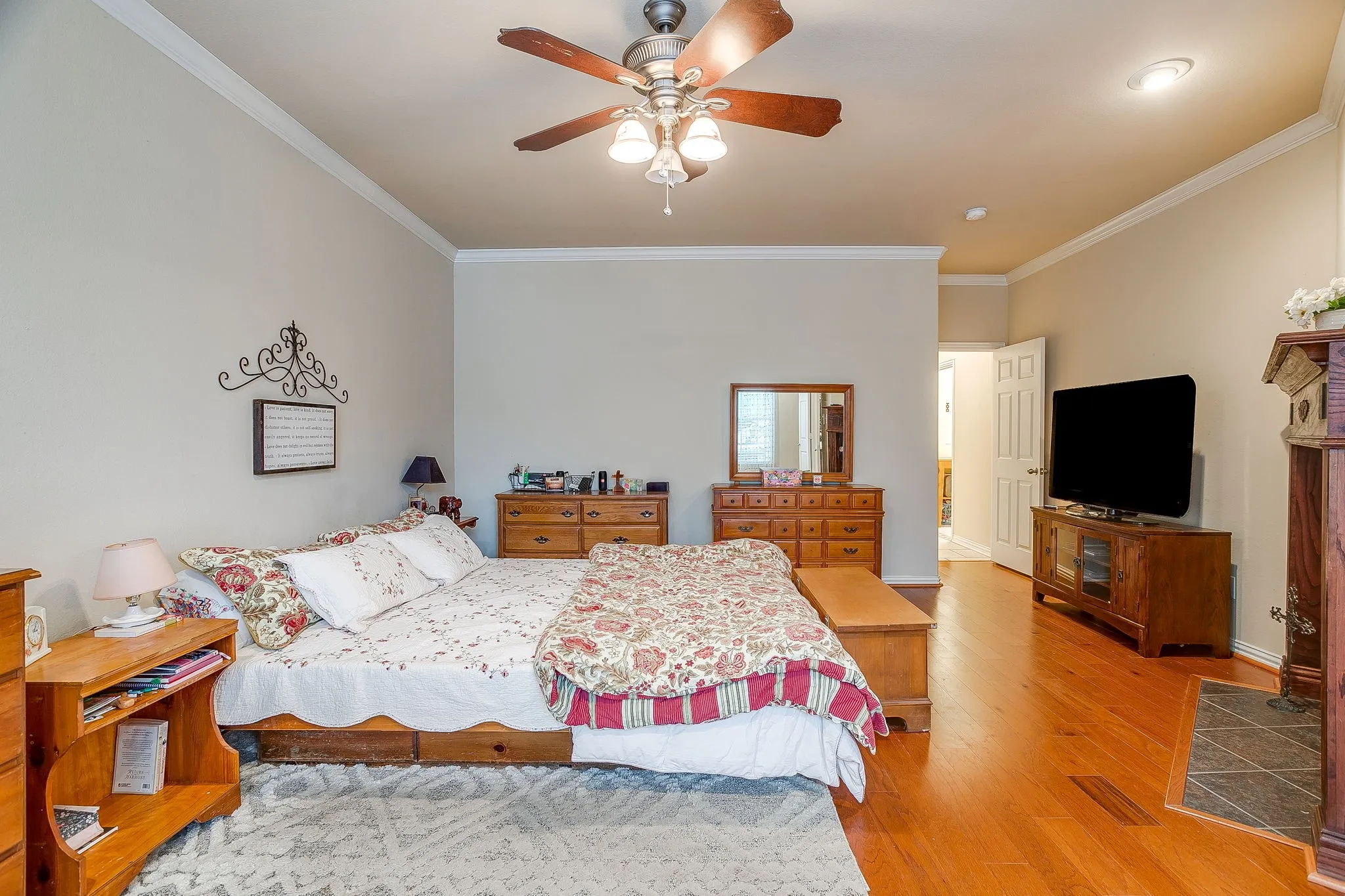 Single Family Residence For Sale in Johnson County , 2952 Masters Court S, Burleson, Texas 76028, 4 Bedroom, 4 Bathroom, 3 Garage spaces, 3,341 Sqft, built in 2004, Price $530,000, mls#21257073, Real Estate Agent in Burleson, Homes For Sale in Johnson county, Homes For Sale in Burleson, Realtor in Burleson Texas, Real Estate Brokerage Independent Realty Texas, Luminita Cordes Realtor
