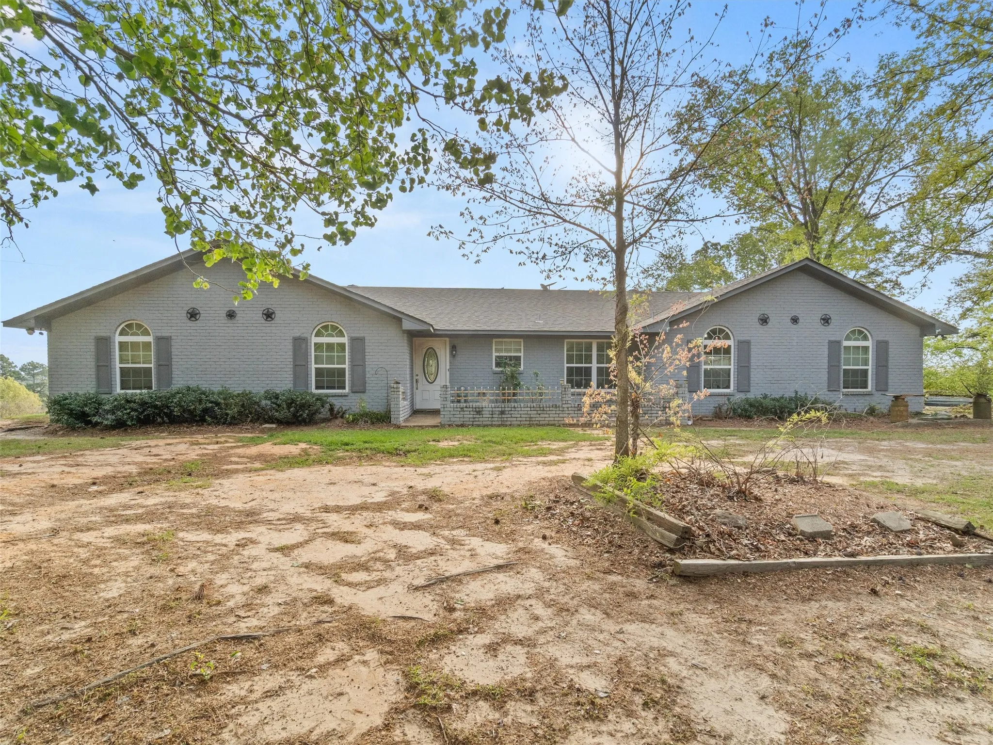 Farm For Sale in Morris County , 571 County Road, Daingerfield, Texas 75638, 3 Bedroom, 3 Bathroom, Garage spaces, 2,378 Sqft, built in 1979, Preowned, mls#21257348, Real Estate Agent in Daingerfield, Homes For Sale in Morris county, Homes For Sale in Daingerfield, Realtor in Daingerfield Texas, Real Estate Brokerage Independent Realty Texas, Luminita Cordes Realtor