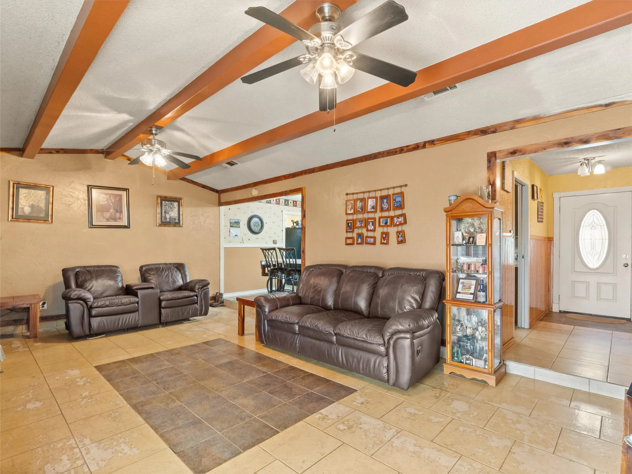 Farm For Sale in Morris County , 571 County Road, Daingerfield, Texas 75638, 3 Bedroom, 3 Bathroom, Garage spaces, 2,378 Sqft, built in 1979, Preowned, mls#21257348, Real Estate Agent in Daingerfield, Homes For Sale in Morris county, Homes For Sale in Daingerfield, Realtor in Daingerfield Texas, Real Estate Brokerage Independent Realty Texas, Luminita Cordes Realtor