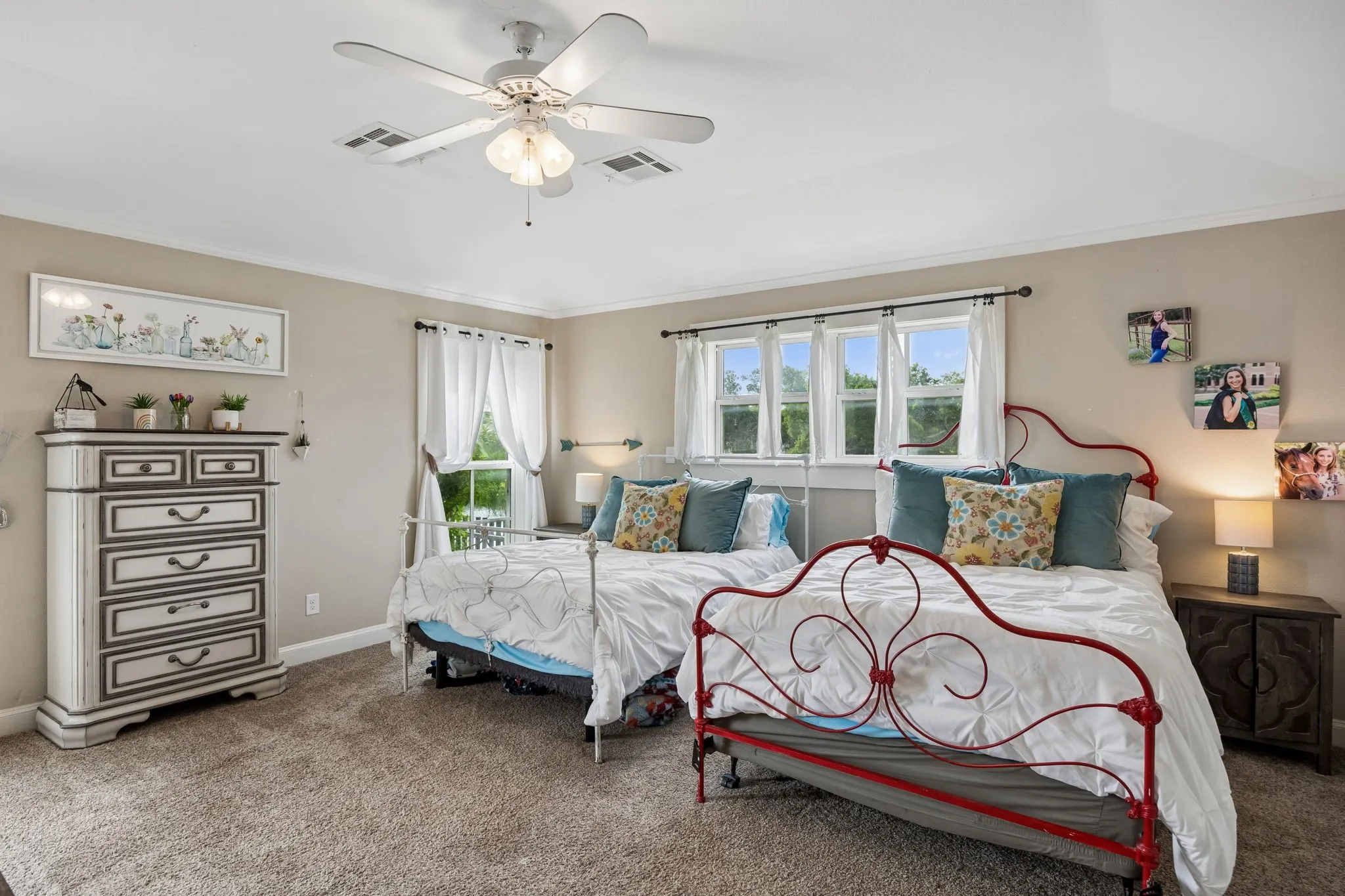 Single Family Residence For Sale in Rockwall County , 1043 Anna Cade Road, Rockwall, Texas 75087, 5 Bedrooms, 5 Bathrooms, 3 Garage spaces, 5,236 Sqft, built in 1994, Price $1,925,000, mls#21257172, Real Estate Agent in Rockwall, Homes For Sale in Rockwall county, Homes For Sale in Rockwall, Realtor in Rockwall Texas, Real Estate Brokerage Independent Realty Texas, Luminita Cordes Realtor
