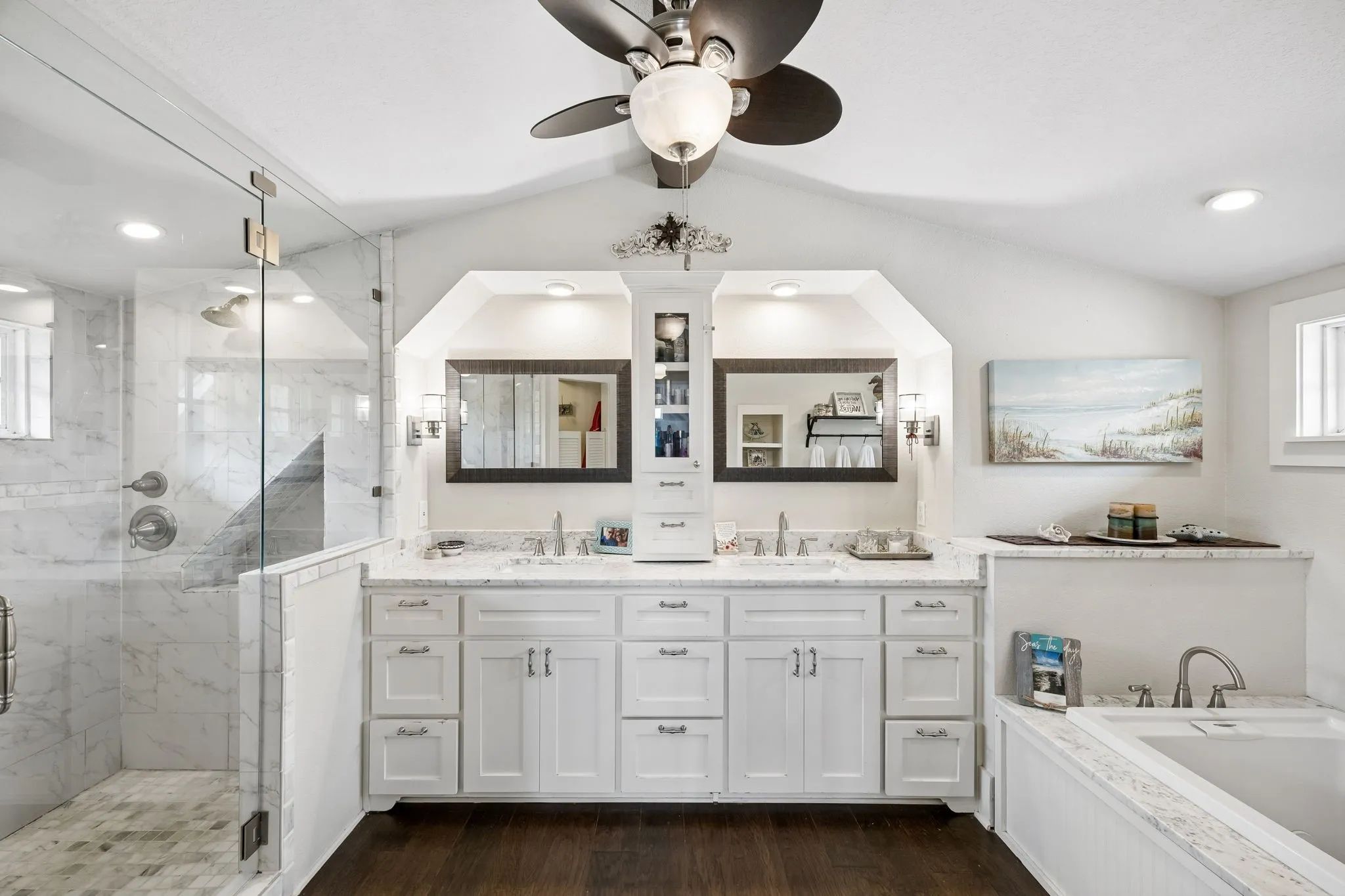 Single Family Residence For Sale in Rockwall County , 1043 Anna Cade Road, Rockwall, Texas 75087, 5 Bedrooms, 5 Bathrooms, 3 Garage spaces, 5,236 Sqft, built in 1994, Price $1,925,000, mls#21257172, Real Estate Agent in Rockwall, Homes For Sale in Rockwall county, Homes For Sale in Rockwall, Realtor in Rockwall Texas, Real Estate Brokerage Independent Realty Texas, Luminita Cordes Realtor