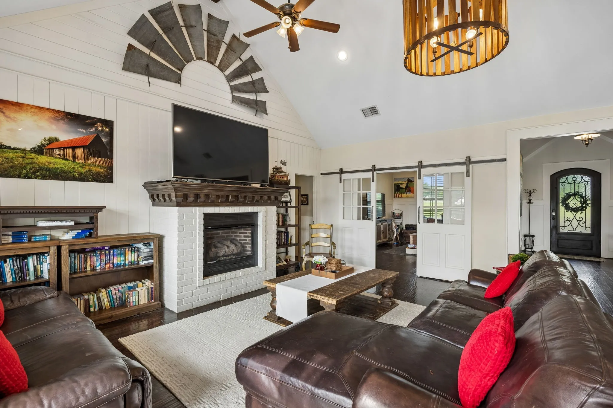 Single Family Residence For Sale in Rockwall County , 1043 Anna Cade Road, Rockwall, Texas 75087, 5 Bedrooms, 5 Bathrooms, 3 Garage spaces, 5,236 Sqft, built in 1994, Price $1,925,000, mls#21257172, Real Estate Agent in Rockwall, Homes For Sale in Rockwall county, Homes For Sale in Rockwall, Realtor in Rockwall Texas, Real Estate Brokerage Independent Realty Texas, Luminita Cordes Realtor