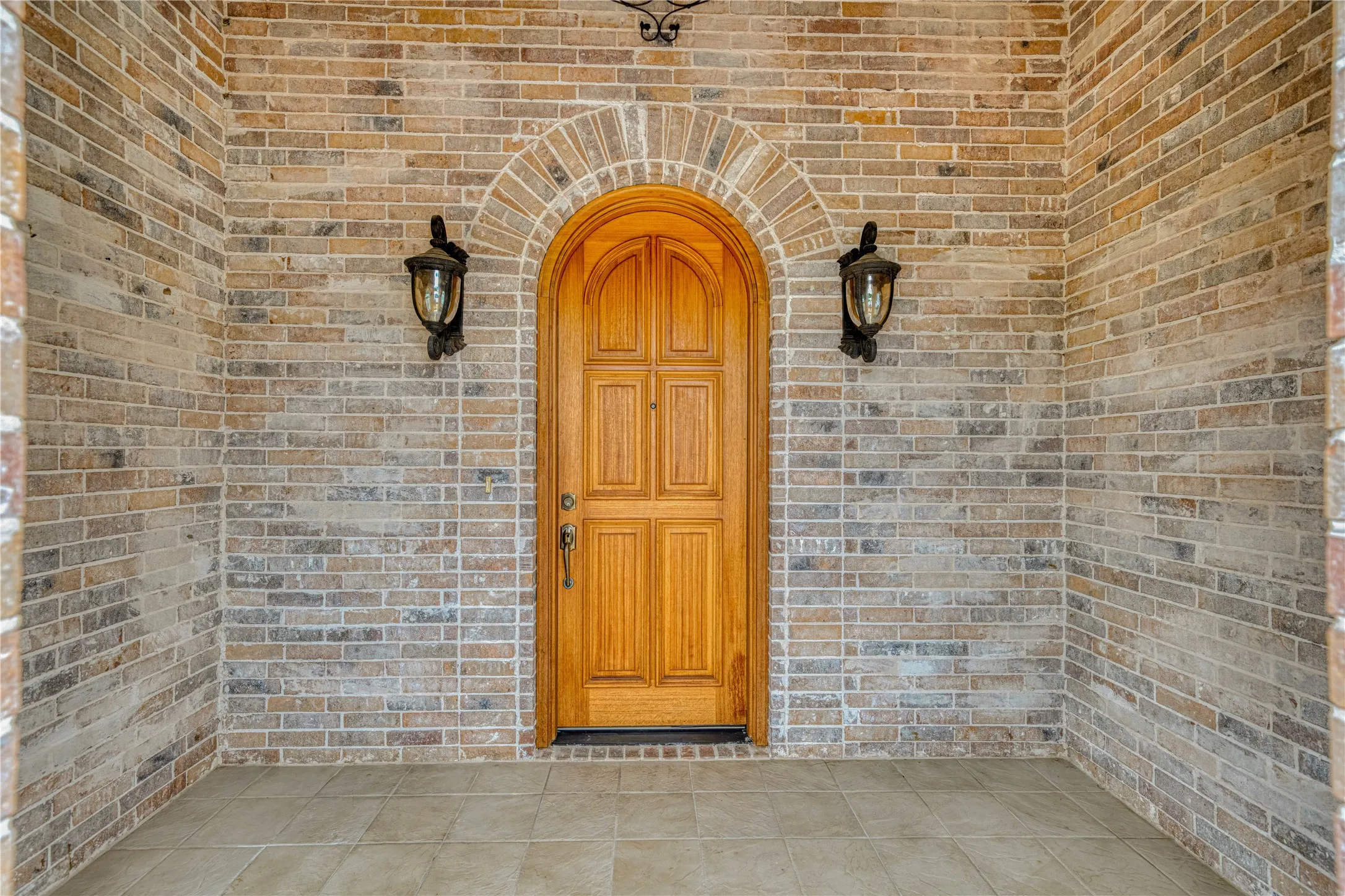 Single Family Residence For Sale in Franklin (TX) County , 15 W Elmwood Corner, Mount Vernon, Texas 75457, 2 Bedroom, 2 Bathroom, 3 Garage spaces, 2,725 Sqft, built in 2007, mls#21251236, Real Estate Agent in Mount Vernon, Homes For Sale in Franklin (TX) county, Homes For Sale in Mount Vernon, Realtor in Mount Vernon Texas, Real Estate Brokerage Independent Realty Texas, Luminita Cordes Realtor