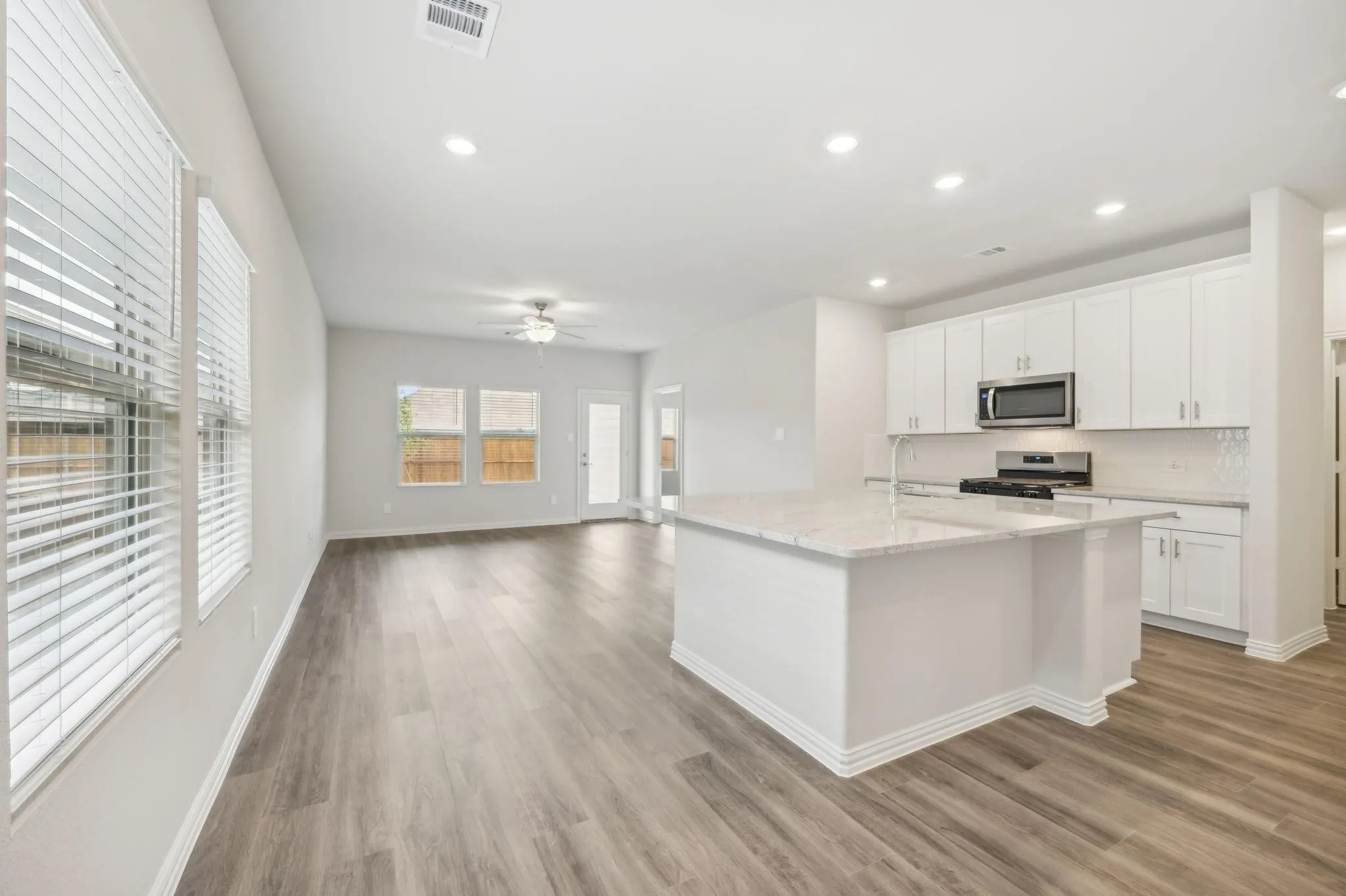Single Family Residence For Rent in Collin County , 519 Ridgedale Drive, Princeton, Texas 75071, 3 Bedroom, 2 Bathroom, 2 Garage spaces, 1,318 Sqft, built in 2025, mls#21257138, Real Estate Agent in Princeton, Homes For Rent in Collin county, Homes For Rent in Princeton, Realtor in Princeton Texas, Real Estate Brokerage Independent Realty Texas, Luminita Cordes Realtor