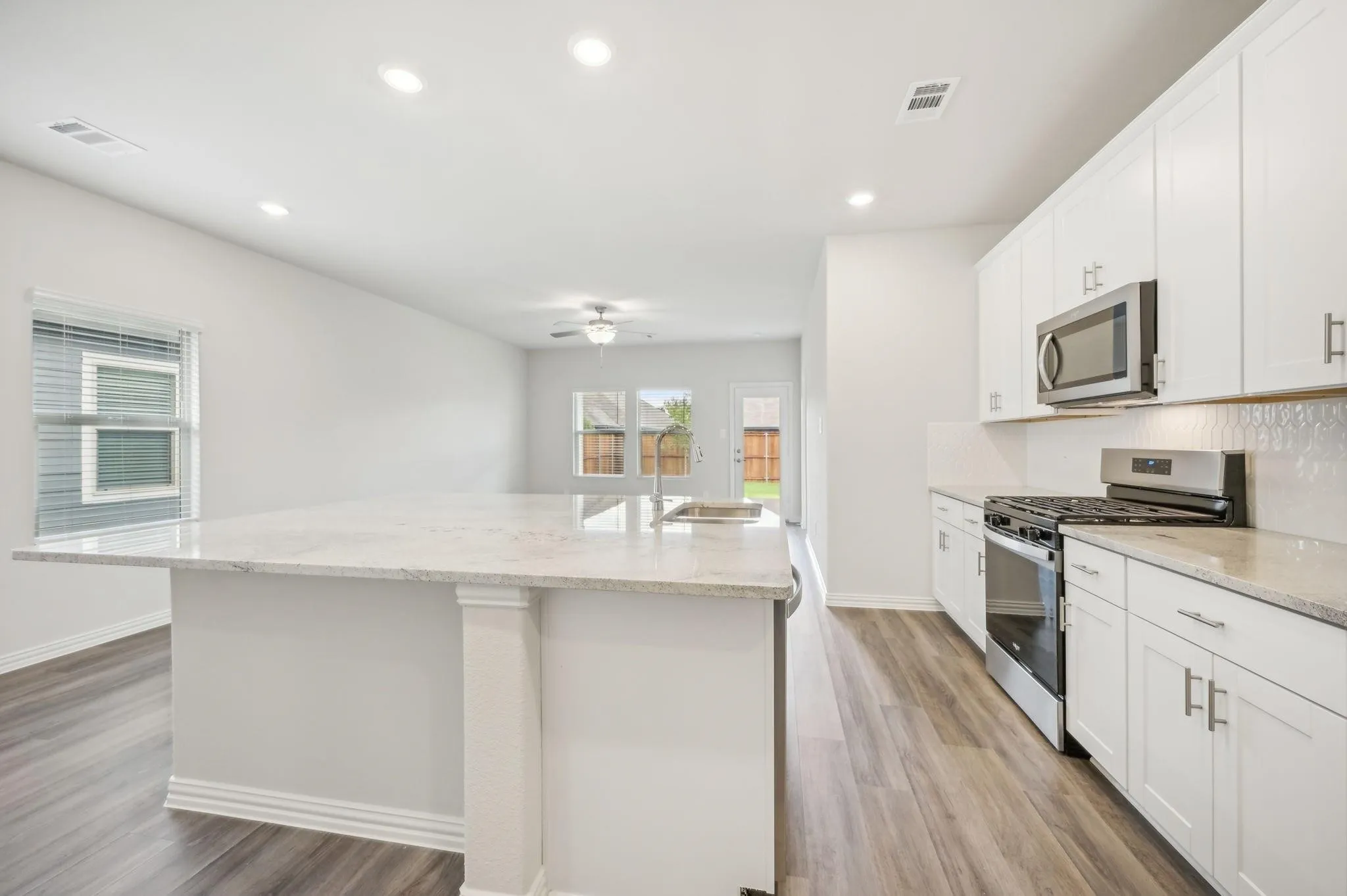 Single Family Residence For Rent in Collin County , 519 Ridgedale Drive, Princeton, Texas 75071, 3 Bedroom, 2 Bathroom, 2 Garage spaces, 1,318 Sqft, built in 2025, mls#21257138, Real Estate Agent in Princeton, Homes For Rent in Collin county, Homes For Rent in Princeton, Realtor in Princeton Texas, Real Estate Brokerage Independent Realty Texas, Luminita Cordes Realtor