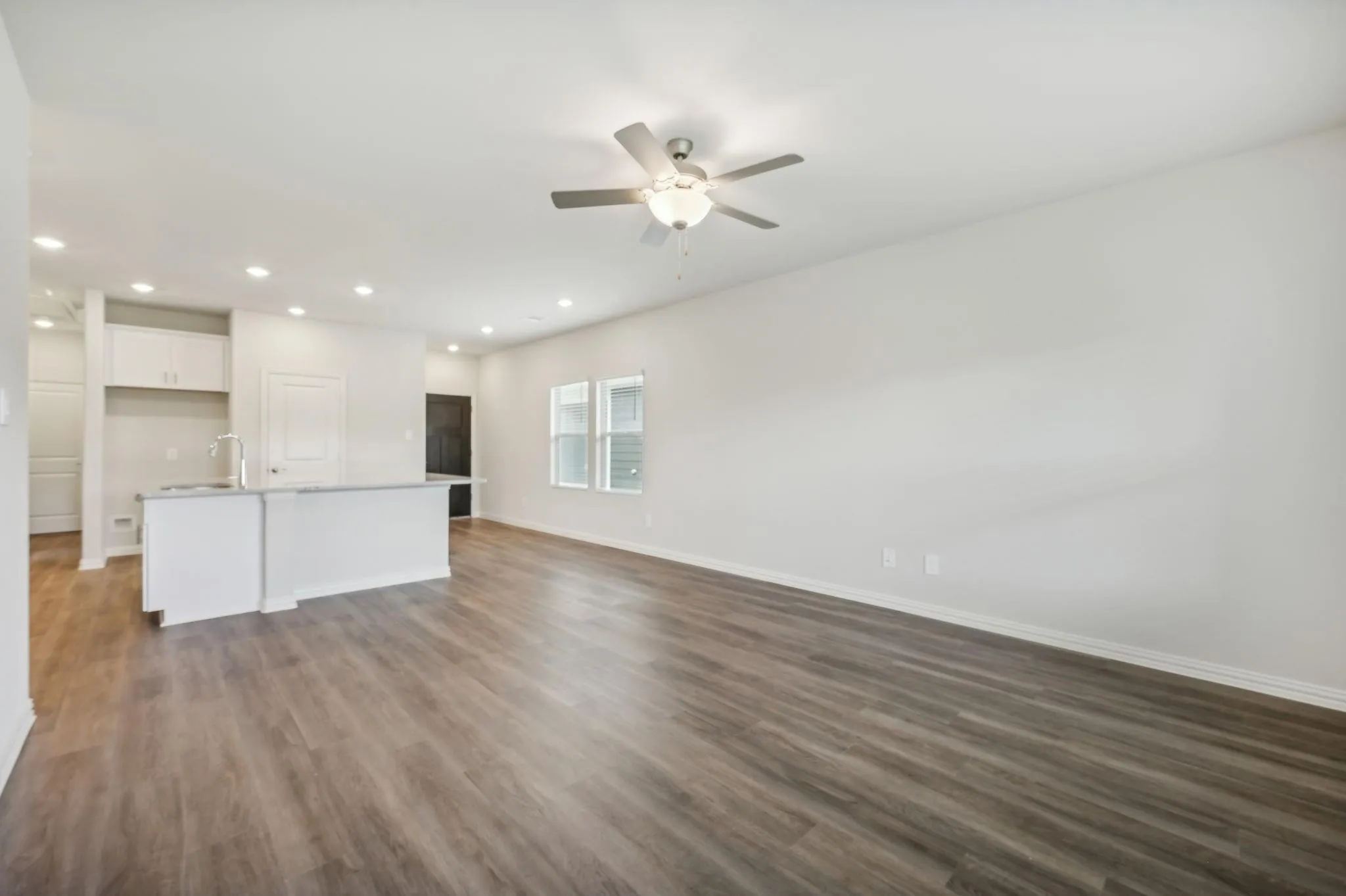 Single Family Residence For Rent in Collin County , 519 Ridgedale Drive, Princeton, Texas 75071, 3 Bedroom, 2 Bathroom, 2 Garage spaces, 1,318 Sqft, built in 2025, mls#21257138, Real Estate Agent in Princeton, Homes For Rent in Collin county, Homes For Rent in Princeton, Realtor in Princeton Texas, Real Estate Brokerage Independent Realty Texas, Luminita Cordes Realtor