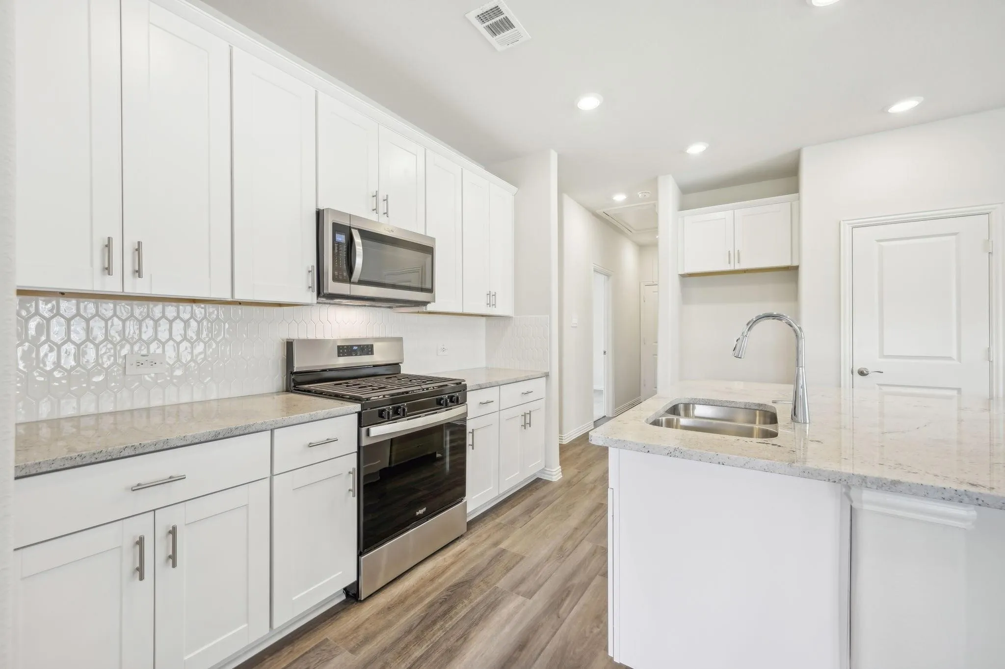 Single Family Residence For Rent in Collin County , 519 Ridgedale Drive, Princeton, Texas 75071, 3 Bedroom, 2 Bathroom, 2 Garage spaces, 1,318 Sqft, built in 2025, mls#21257138, Real Estate Agent in Princeton, Homes For Rent in Collin county, Homes For Rent in Princeton, Realtor in Princeton Texas, Real Estate Brokerage Independent Realty Texas, Luminita Cordes Realtor
