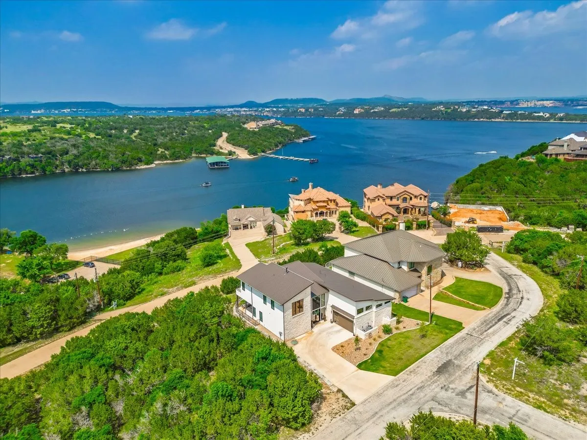 Single Family Residence For Sale in Palo Pinto County , 575 Melbourne Trail, Possum Kingdom Lake, Texas 76449, 4 Bedroom, 4 Bathroom, 2 Garage spaces, 3,000 Sqft, built in 2023, Price $1,375,000, mls#21254088, Real Estate Agent in Possum Kingdom Lake, Homes For Sale in Palo Pinto county, Homes For Sale in Possum Kingdom Lake, Realtor in Possum Kingdom Lake Texas, Real Estate Brokerage Independent Realty Texas, Luminita Cordes Realtor