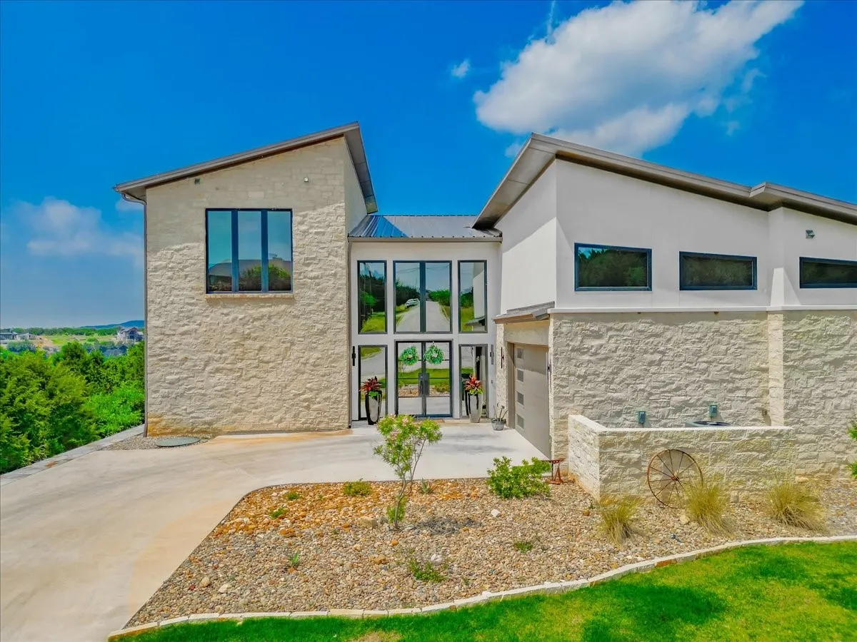 Single Family Residence For Sale in Palo Pinto County , 575 Melbourne Trail, Possum Kingdom Lake, Texas 76449, 4 Bedroom, 4 Bathroom, 2 Garage spaces, 3,000 Sqft, built in 2023, Price $1,375,000, mls#21254088, Real Estate Agent in Possum Kingdom Lake, Homes For Sale in Palo Pinto county, Homes For Sale in Possum Kingdom Lake, Realtor in Possum Kingdom Lake Texas, Real Estate Brokerage Independent Realty Texas, Luminita Cordes Realtor
