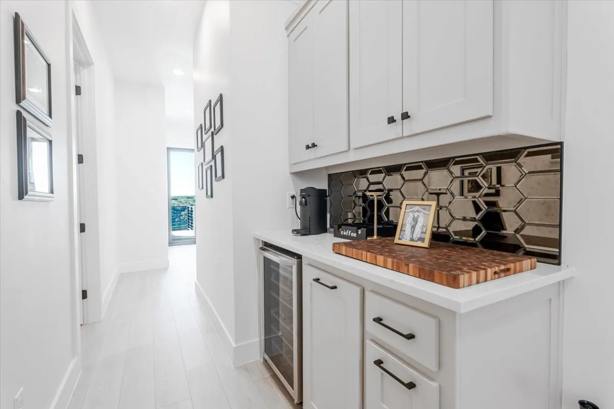 Single Family Residence For Sale in Palo Pinto County , 575 Melbourne Trail, Possum Kingdom Lake, Texas 76449, 4 Bedroom, 4 Bathroom, 2 Garage spaces, 3,000 Sqft, built in 2023, Price $1,375,000, mls#21254088, Real Estate Agent in Possum Kingdom Lake, Homes For Sale in Palo Pinto county, Homes For Sale in Possum Kingdom Lake, Realtor in Possum Kingdom Lake Texas, Real Estate Brokerage Independent Realty Texas, Luminita Cordes Realtor
