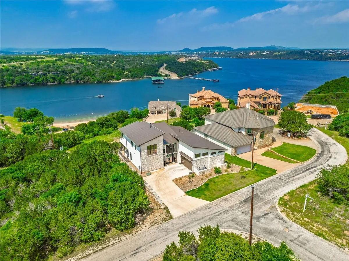 Single Family Residence For Sale in Palo Pinto County , 575 Melbourne Trail, Possum Kingdom Lake, Texas 76449, 4 Bedroom, 4 Bathroom, 2 Garage spaces, 3,000 Sqft, built in 2023, Price $1,375,000, mls#21254088, Real Estate Agent in Possum Kingdom Lake, Homes For Sale in Palo Pinto county, Homes For Sale in Possum Kingdom Lake, Realtor in Possum Kingdom Lake Texas, Real Estate Brokerage Independent Realty Texas, Luminita Cordes Realtor