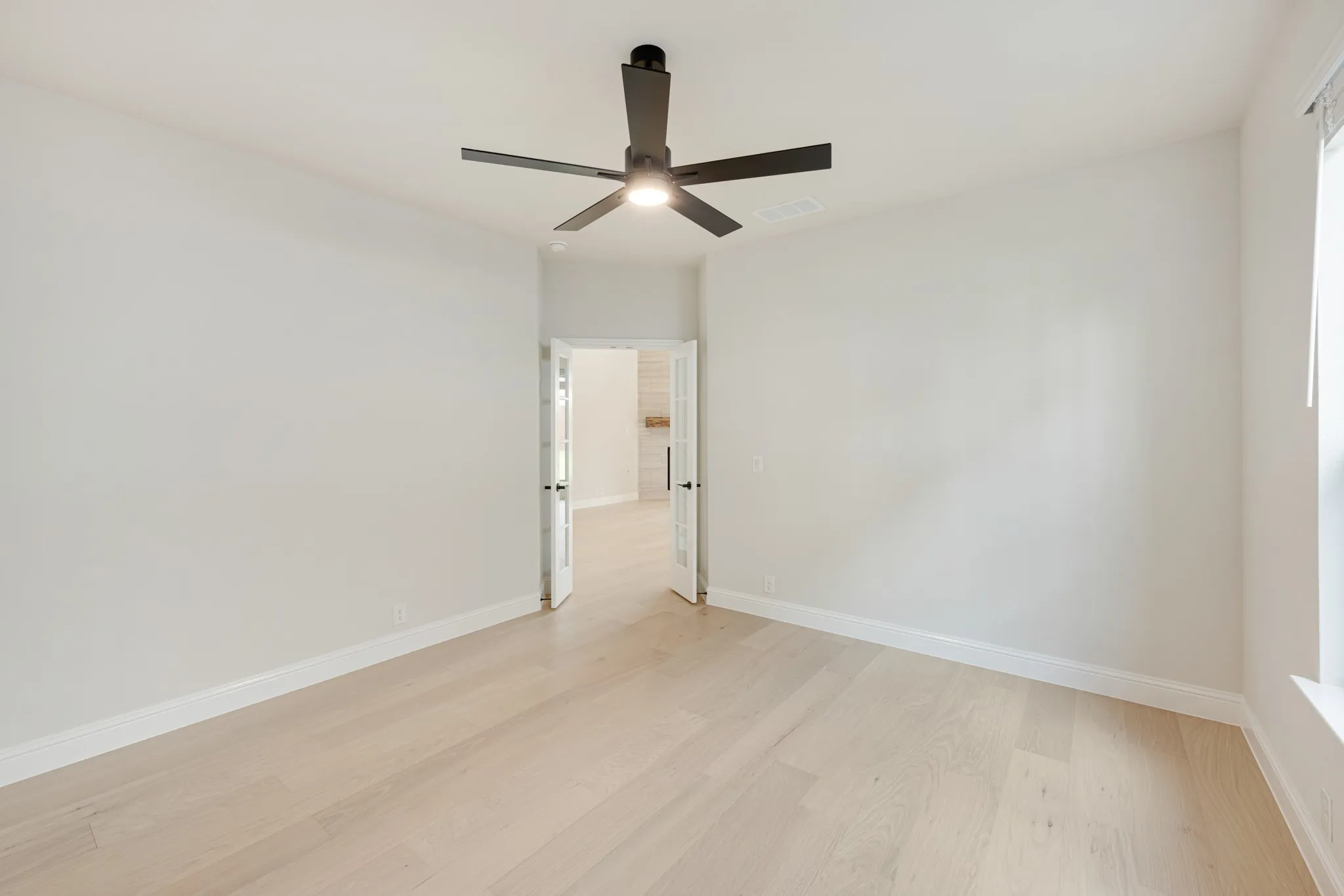 Single Family Residence For Sale in Denton County , 3309 Emerald Trace Drive, Denton, Texas 76226, 5 Bedroom, 4 Bathroom, 2 Garage spaces, 3,560 Sqft, built in 2026, New Construction - Incomplete, mls#21256026, Real Estate Agent in Denton, Homes For Sale in Denton county, Homes For Sale in Denton, Realtor in Denton Texas, Real Estate Brokerage Independent Realty Texas, Luminita Cordes Realtor