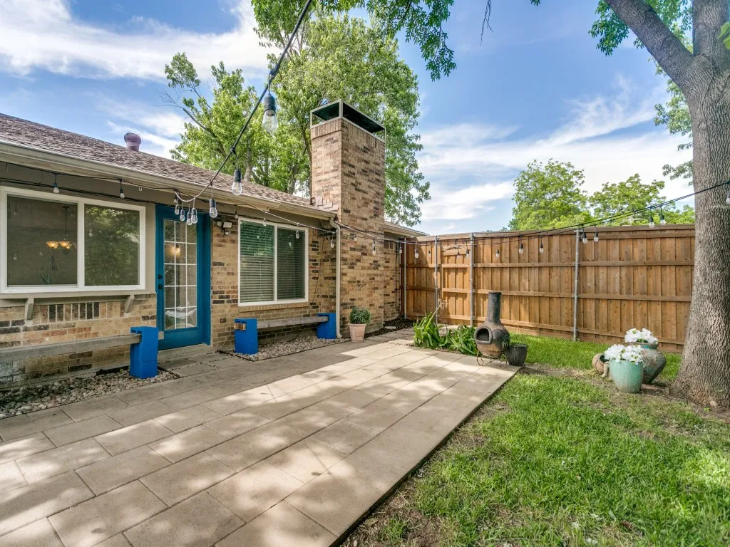 Single Family Residence For Sale in Collin County , 2504 Royal Oaks Drive, Plano, Texas 75074, 3 Bedroom, 2 Bathroom, 2 Garage spaces, 1,504 Sqft, built in 1984, mls#21257388, Real Estate Agent in Plano, Homes For Sale in Collin county, Homes For Sale in Plano, Realtor in Plano Texas, Real Estate Brokerage Independent Realty Texas, Luminita Cordes Realtor