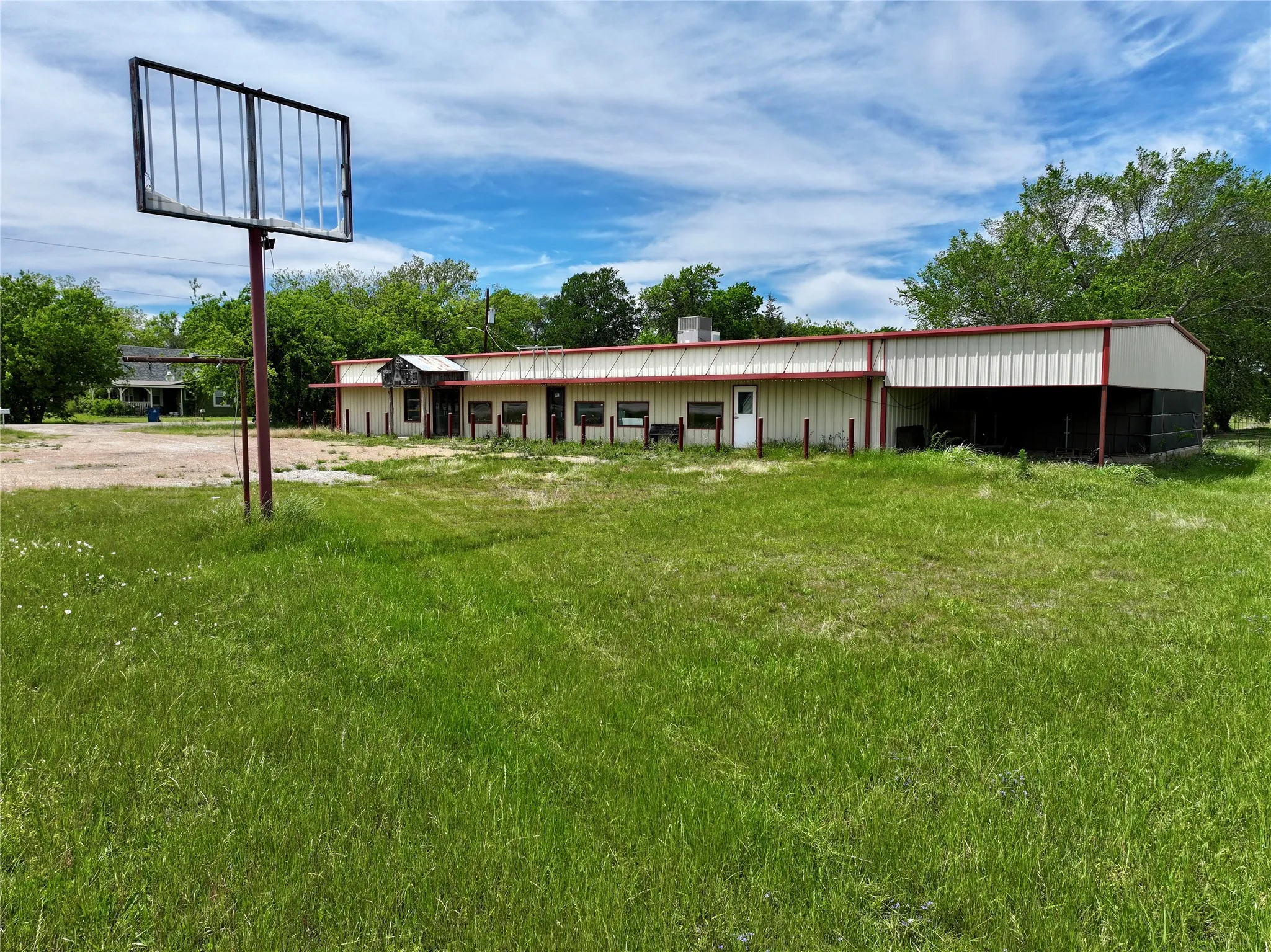 Business For Sale in Navarro County , 100 E Highway 31 Highway, Dawson, Texas 76639, 0, 0, Garage spaces, 0 Sqft, built in 1999, Preowned, mls#21250581, Real Estate Agent in Dawson, Homes For Sale in Navarro county, Homes For Sale in Dawson, Realtor in Dawson Texas, Real Estate Brokerage Independent Realty Texas, Luminita Cordes Realtor