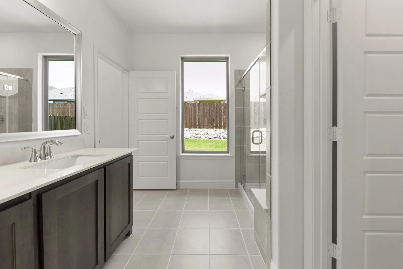 23. 1608 Meadow Crest - Bath (3)
