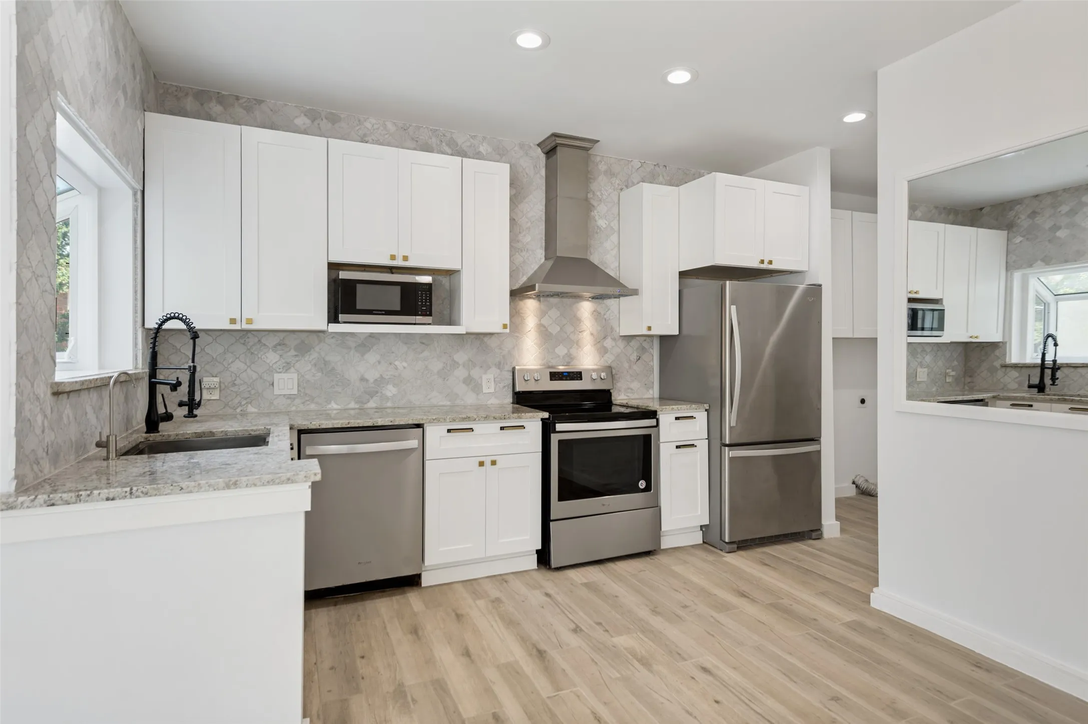 Condominium For Sale in Collin County , 6220 Bentwood Trail 601, Dallas, Texas 75252, 1 Bedroom, 1 Bathroom, 1 Garage spaces, 601 Sqft, built in 1984, mls#21254693, Real Estate Agent in Dallas, Homes For Sale in Collin county, Homes For Sale in Dallas, Realtor in Dallas Texas, Real Estate Brokerage Independent Realty Texas, Luminita Cordes Realtor