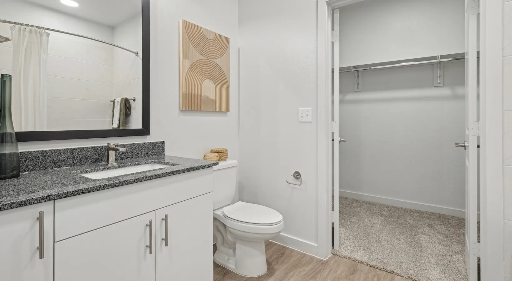 Stock Photo - This photo is of a unit on the property but may not be a photo of the actual unit listed. Photo is included to show general finishout found throughout the community.