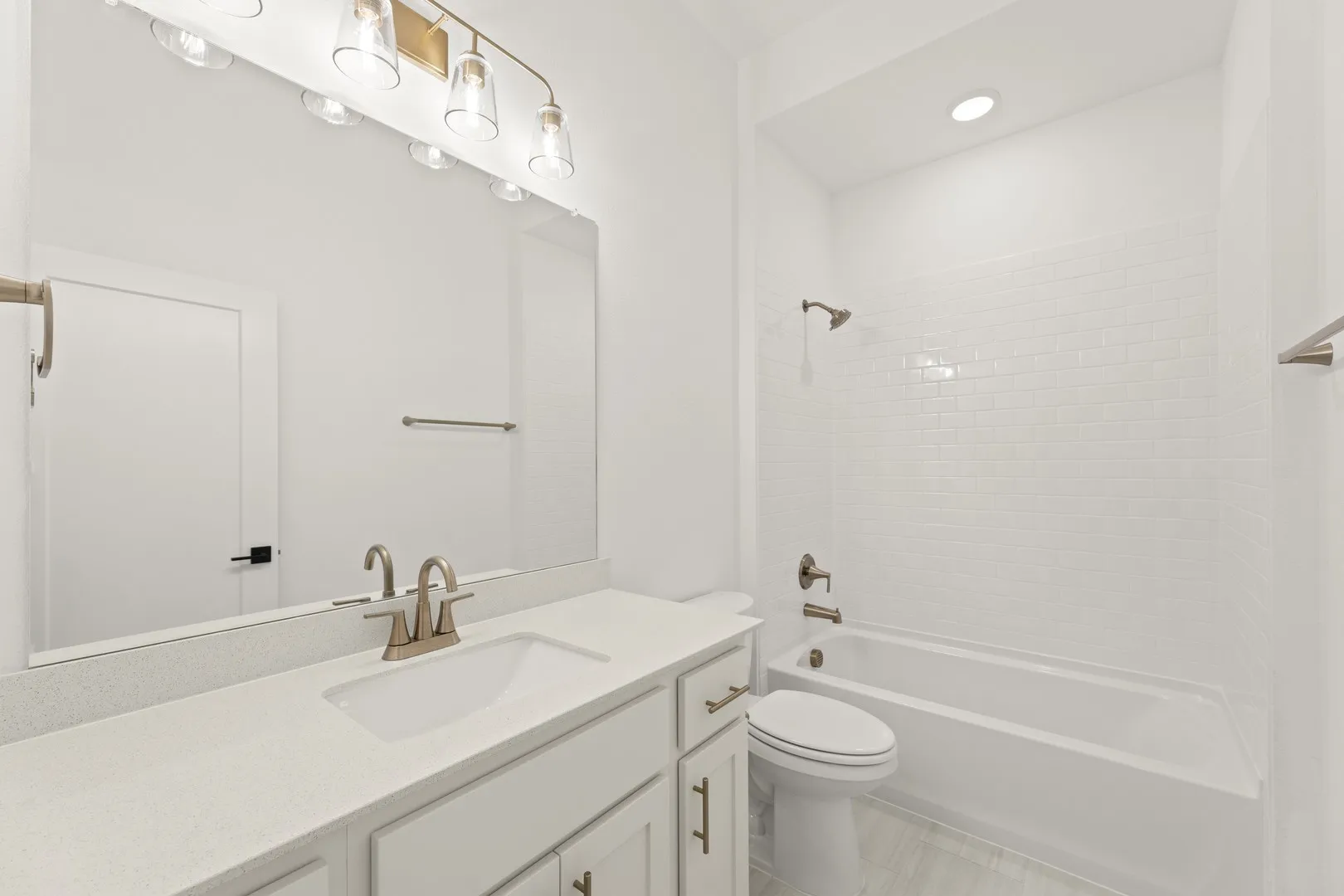 21. 919 Stellar - 3RD Bath