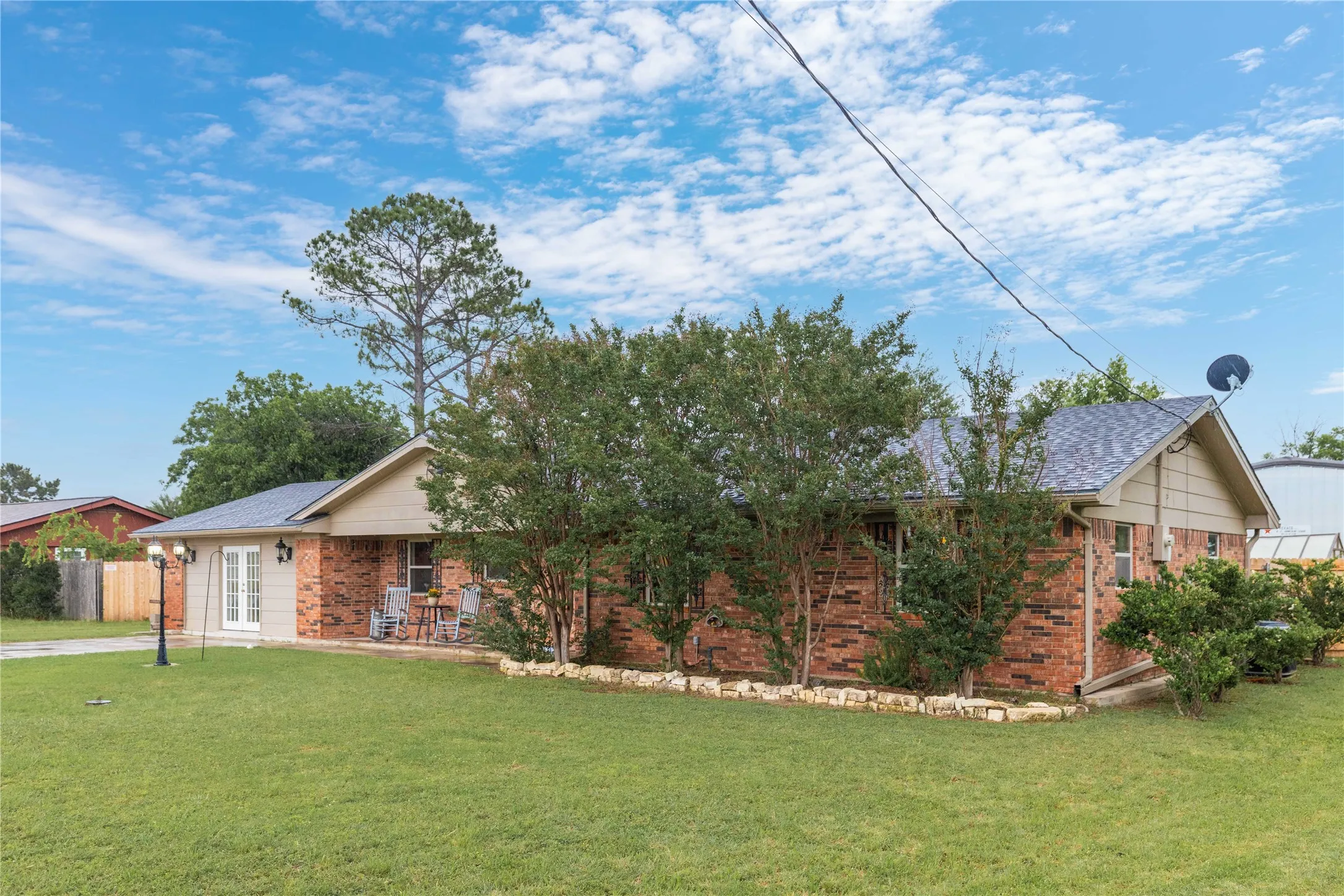 Single Family Residence For Sale in Brown County , 205 longhorn dr, Early, Texas 76802, 4 Bedroom, 3 Bathroom, Garage spaces, 2,347 Sqft, built in 1978, Price $335,000, mls#21257309, Real Estate Agent in Early, Homes For Sale in Brown county, Homes For Sale in Early, Realtor in Early Texas, Real Estate Brokerage Independent Realty Texas, Luminita Cordes Realtor