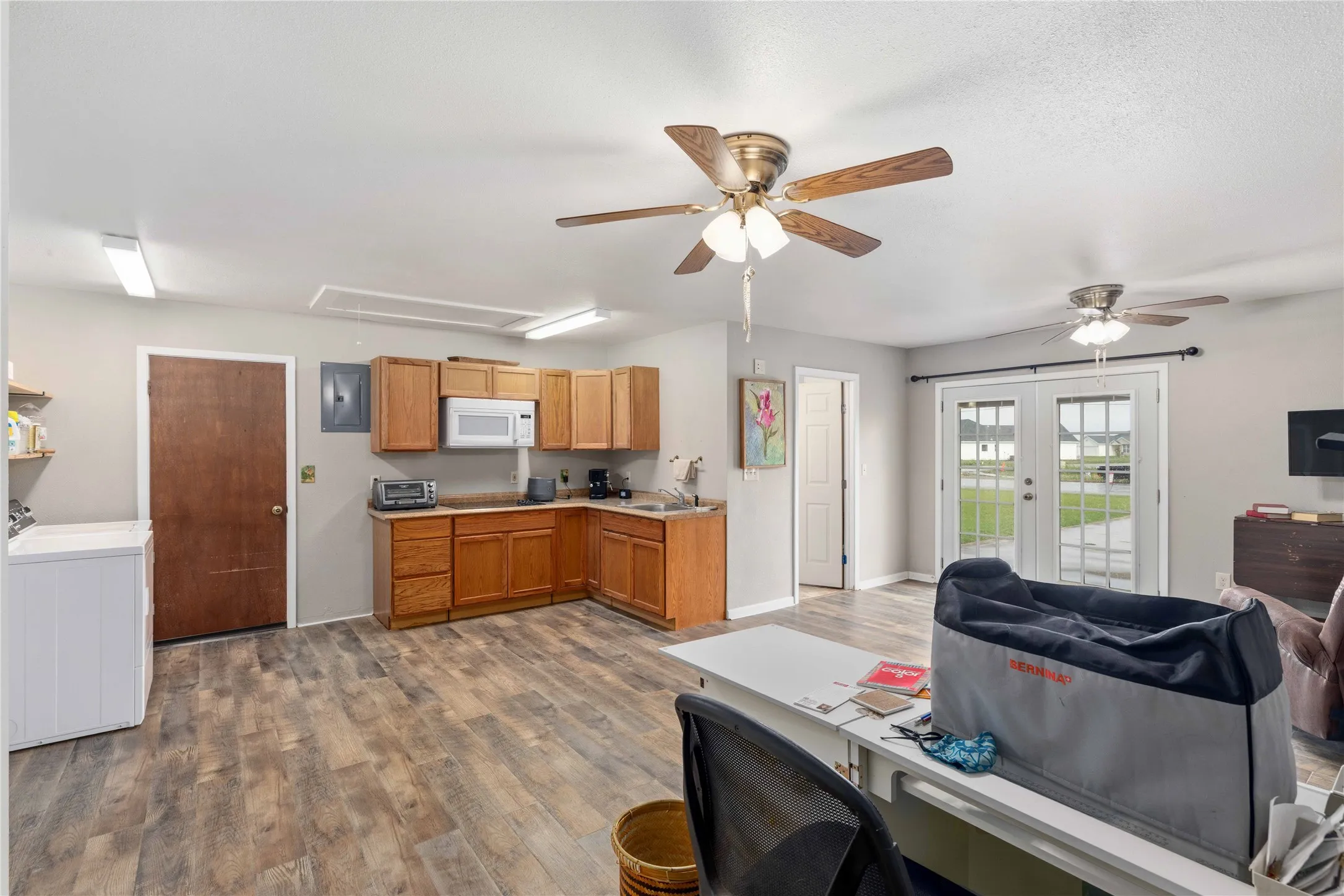 Single Family Residence For Sale in Brown County , 205 longhorn dr, Early, Texas 76802, 4 Bedroom, 3 Bathroom, Garage spaces, 2,347 Sqft, built in 1978, Price $335,000, mls#21257309, Real Estate Agent in Early, Homes For Sale in Brown county, Homes For Sale in Early, Realtor in Early Texas, Real Estate Brokerage Independent Realty Texas, Luminita Cordes Realtor