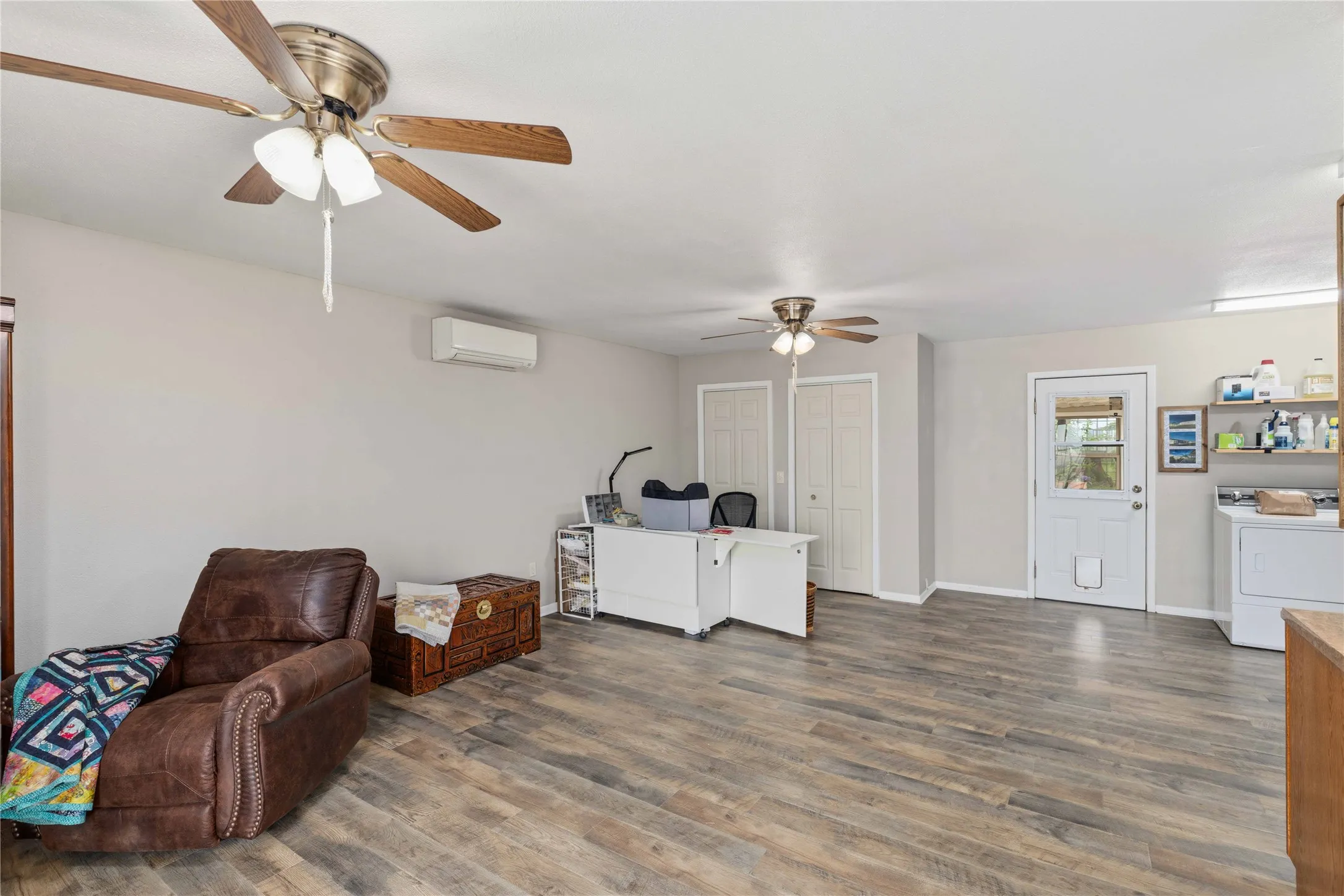 Single Family Residence For Sale in Brown County , 205 longhorn dr, Early, Texas 76802, 4 Bedroom, 3 Bathroom, Garage spaces, 2,347 Sqft, built in 1978, Price $335,000, mls#21257309, Real Estate Agent in Early, Homes For Sale in Brown county, Homes For Sale in Early, Realtor in Early Texas, Real Estate Brokerage Independent Realty Texas, Luminita Cordes Realtor