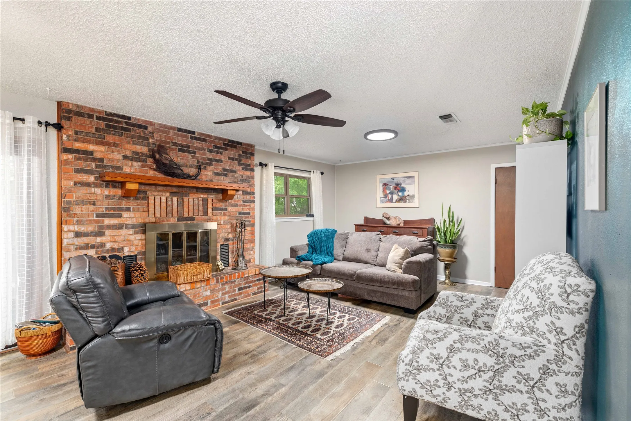Single Family Residence For Sale in Brown County , 205 longhorn dr, Early, Texas 76802, 4 Bedroom, 3 Bathroom, Garage spaces, 2,347 Sqft, built in 1978, Price $335,000, mls#21257309, Real Estate Agent in Early, Homes For Sale in Brown county, Homes For Sale in Early, Realtor in Early Texas, Real Estate Brokerage Independent Realty Texas, Luminita Cordes Realtor