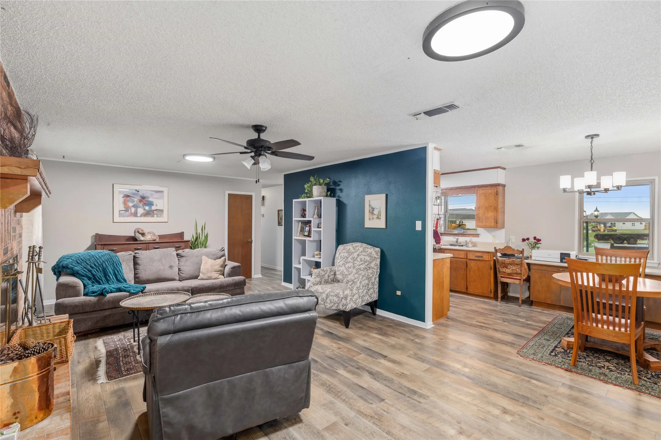 Single Family Residence For Sale in Brown County , 205 longhorn dr, Early, Texas 76802, 4 Bedroom, 3 Bathroom, Garage spaces, 2,347 Sqft, built in 1978, Price $335,000, mls#21257309, Real Estate Agent in Early, Homes For Sale in Brown county, Homes For Sale in Early, Realtor in Early Texas, Real Estate Brokerage Independent Realty Texas, Luminita Cordes Realtor