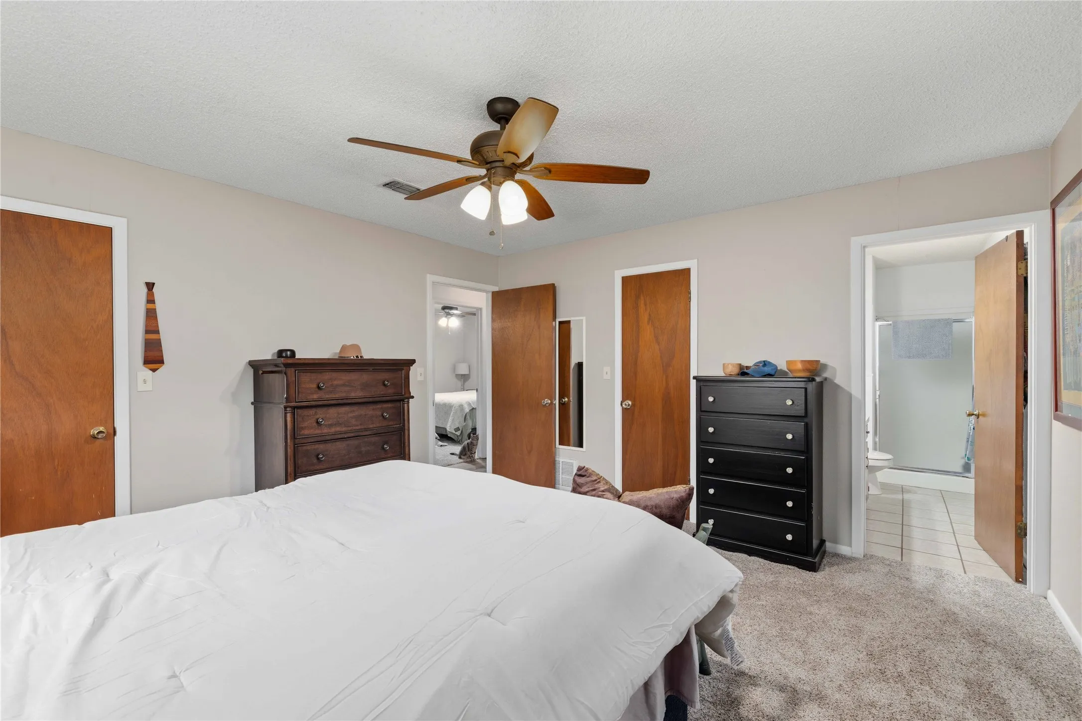 Single Family Residence For Sale in Brown County , 205 longhorn dr, Early, Texas 76802, 4 Bedroom, 3 Bathroom, Garage spaces, 2,347 Sqft, built in 1978, Price $335,000, mls#21257309, Real Estate Agent in Early, Homes For Sale in Brown county, Homes For Sale in Early, Realtor in Early Texas, Real Estate Brokerage Independent Realty Texas, Luminita Cordes Realtor