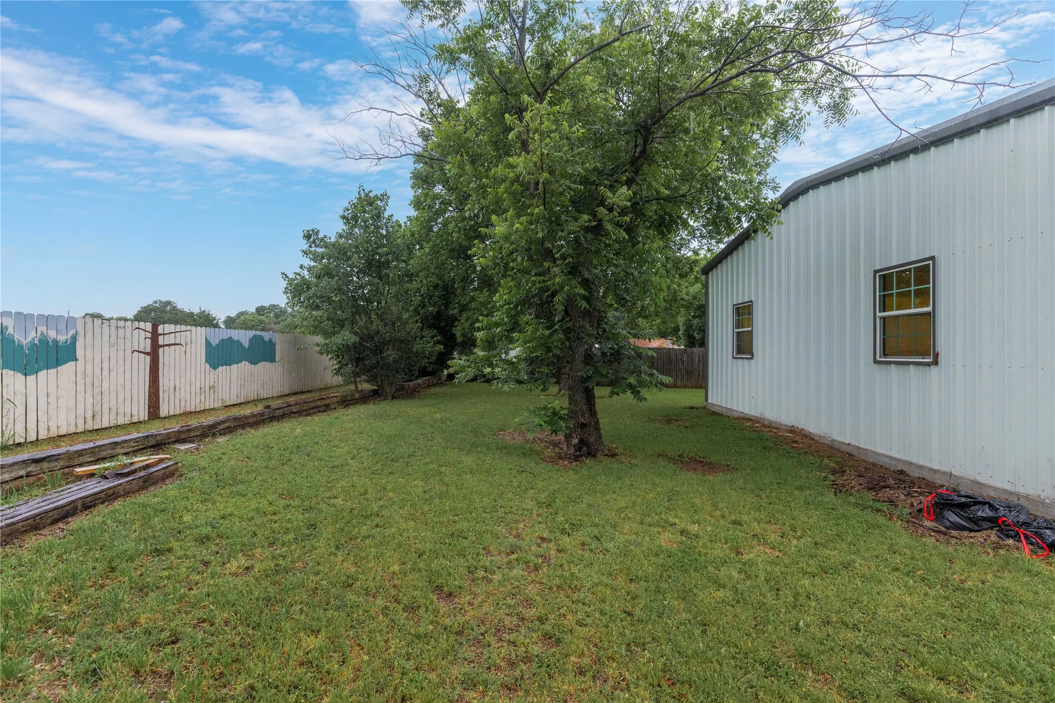 Single Family Residence For Sale in Brown County , 205 longhorn dr, Early, Texas 76802, 4 Bedroom, 3 Bathroom, Garage spaces, 2,347 Sqft, built in 1978, Price $335,000, mls#21257309, Real Estate Agent in Early, Homes For Sale in Brown county, Homes For Sale in Early, Realtor in Early Texas, Real Estate Brokerage Independent Realty Texas, Luminita Cordes Realtor
