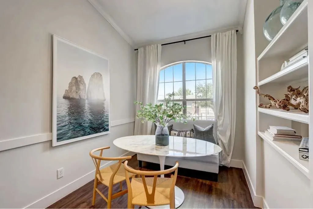 Model Home - Photos show the standard features but are NOT of the listed unit.