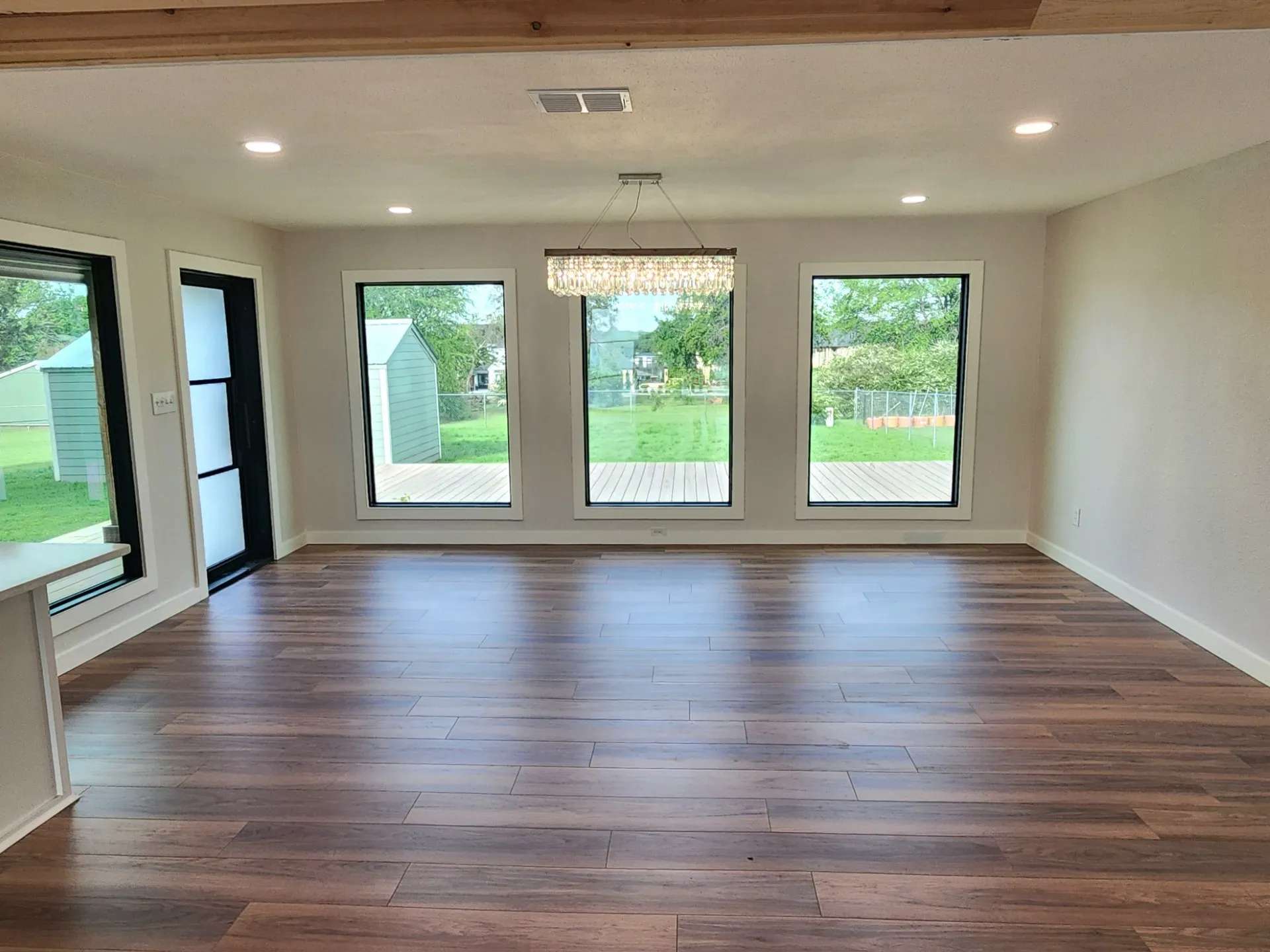 Single Family Residence For Sale in Cooke County , 124 SEQUOYA Drive E, Lake Kiowa, Texas 76240, 3 Bedroom, 2 Bathroom, 1 Garage spaces, 1,998 Sqft, built in 1980, Preowned, mls#21254872, Real Estate Agent in Lake Kiowa, Homes For Sale in Cooke county, Homes For Sale in Lake Kiowa, Realtor in Lake Kiowa Texas, Real Estate Brokerage Independent Realty Texas, Luminita Cordes Realtor