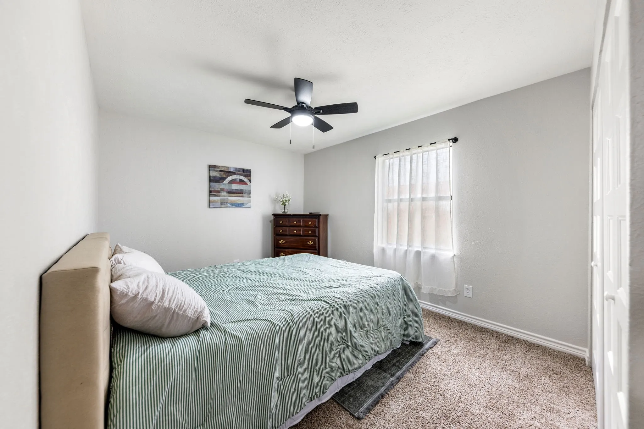 Single Family Residence For Sale in Tarrant County , 809 Levelland Drive, Arlington, Texas 76017, 3 Bedroom, 2 Bathroom, 2 Garage spaces, 1,668 Sqft, built in 1980, mls#21257319, Real Estate Agent in Arlington, Homes For Sale in Tarrant county, Homes For Sale in Arlington, Realtor in Arlington Texas, Real Estate Brokerage Independent Realty Texas, Luminita Cordes Realtor