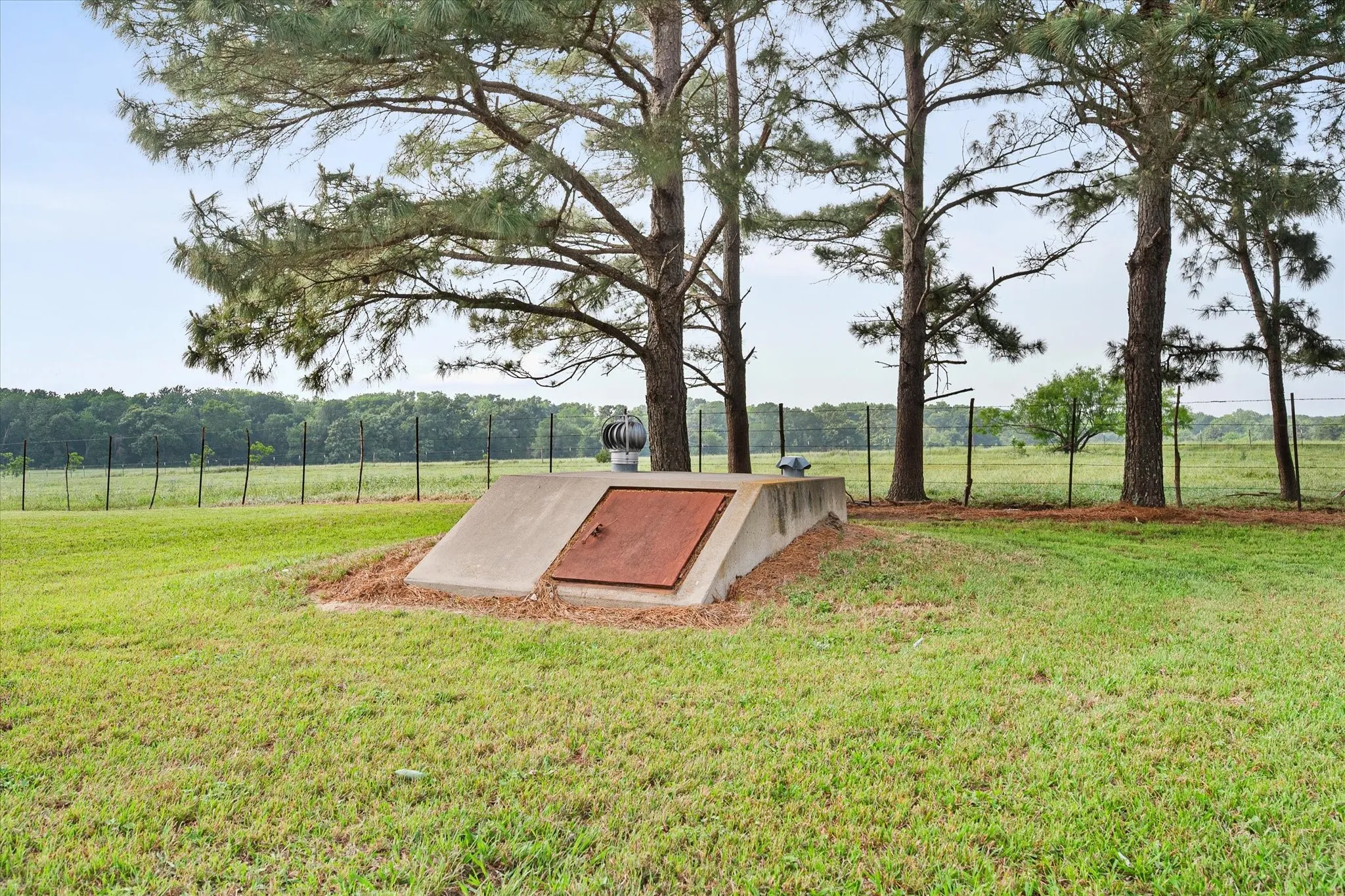 Single Family Residence For Sale in Freestone County , 199 Fcr 111 111, Fairfield, Texas 75840, 5 Bedrooms, 3 Bathrooms, 6 Garage spaces, 3,948 Sqft, built in 2005, Preowned, Price $885,000, mls#21257268, Real Estate Agent in Fairfield, Homes For Sale in Freestone county, Homes For Sale in Fairfield, Realtor in Fairfield Texas, Real Estate Brokerage Independent Realty Texas, Luminita Cordes Realtor