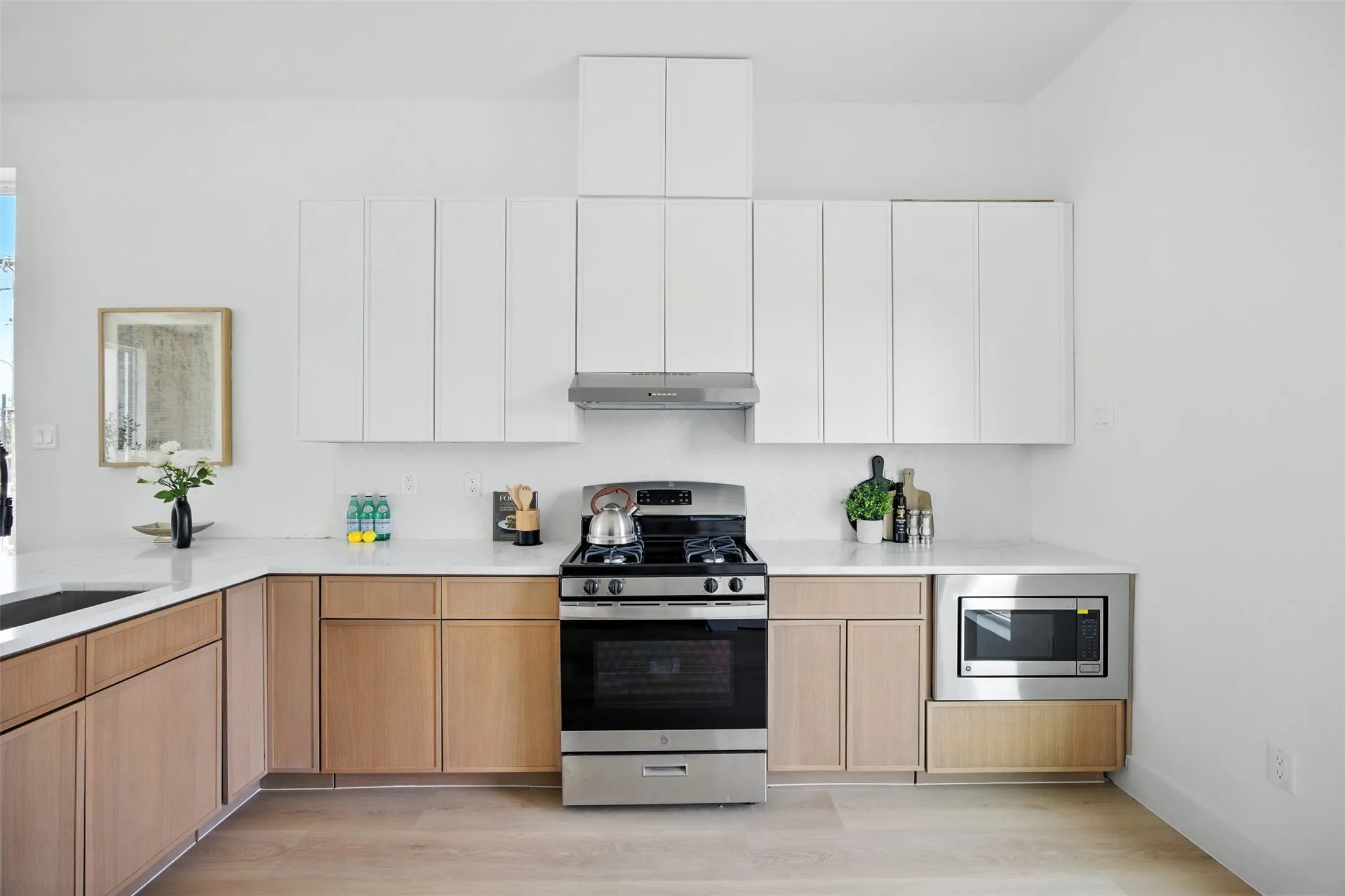 Townhouse For Sale in Dallas County , 312 N Lancaster Avenue 104, Dallas, Texas 75203, 3 Bedroom, 4 Bathroom, 2 Garage spaces, 1,941 Sqft, built in 2025, Price $449,000, mls#21257491, Real Estate Agent in Dallas, Homes For Sale in Dallas county, Homes For Sale in Dallas, Realtor in Dallas Texas, Real Estate Brokerage Independent Realty Texas, Luminita Cordes Realtor