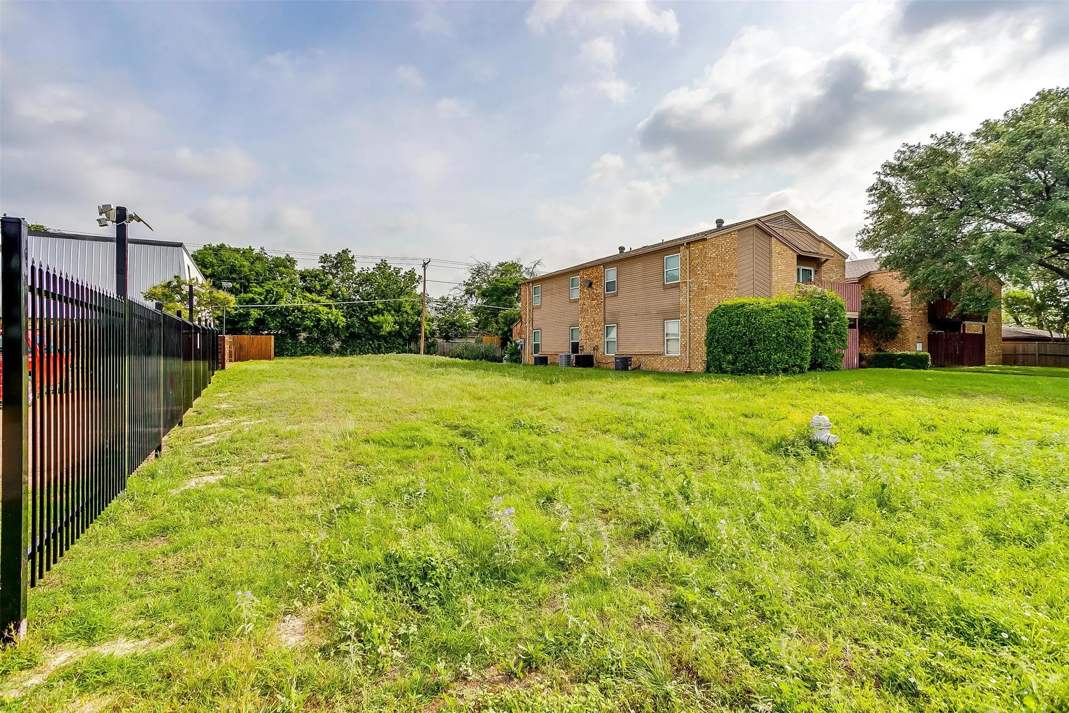 Unimproved Land For Sale in Tarrant County , 4812 Wellesley Avenue, Fort Worth, Texas 76107, 0, 0, Garage spaces, 0 Sqft, built in 0, Price $140,000, mls#21256683, Real Estate Agent in Fort Worth, Homes For Sale in Tarrant county, Homes For Sale in Fort Worth, Realtor in Fort Worth Texas, Real Estate Brokerage Independent Realty Texas, Luminita Cordes Realtor