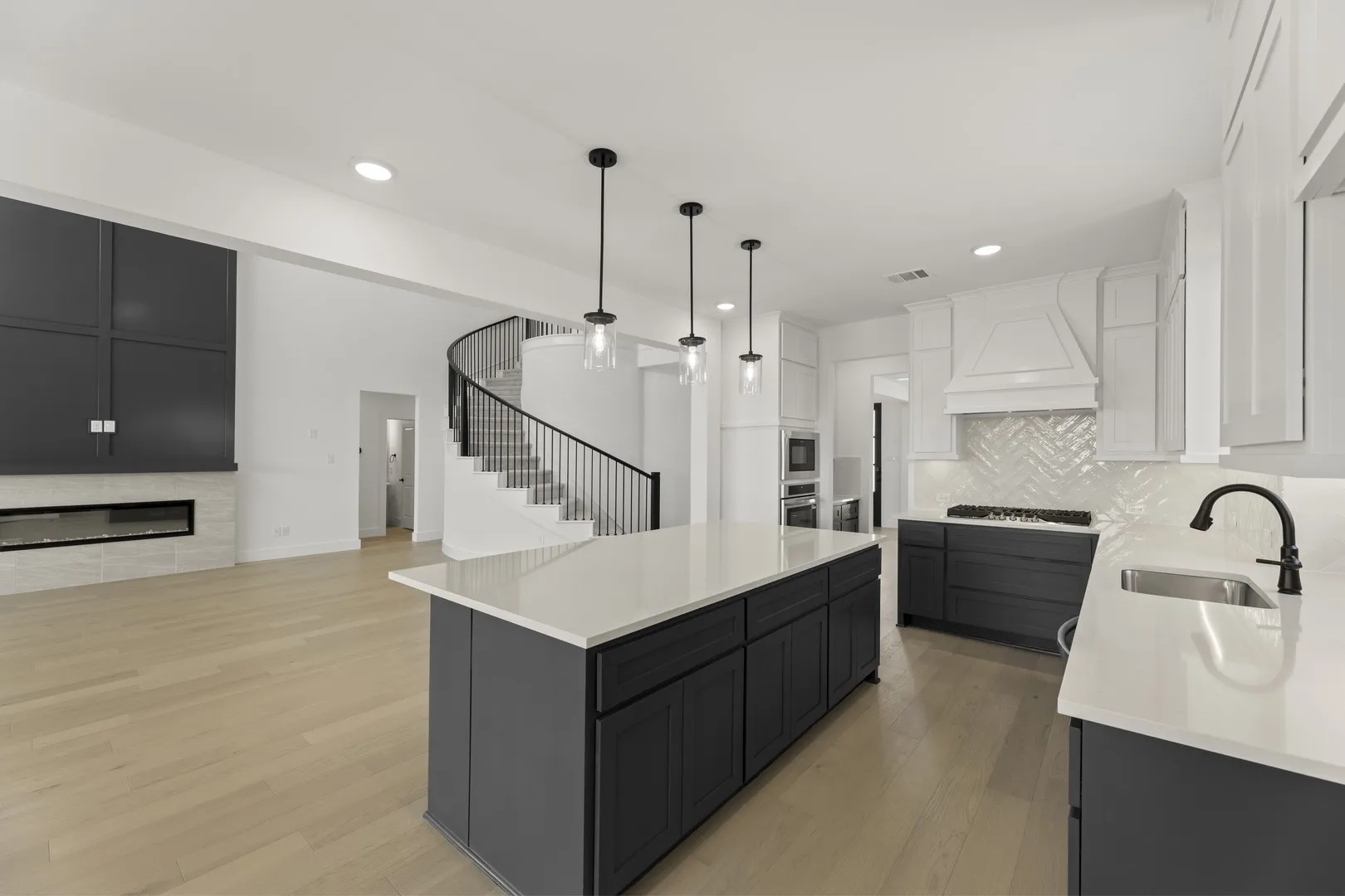 13. 609 Cherry Hurst - Kitchen (3)