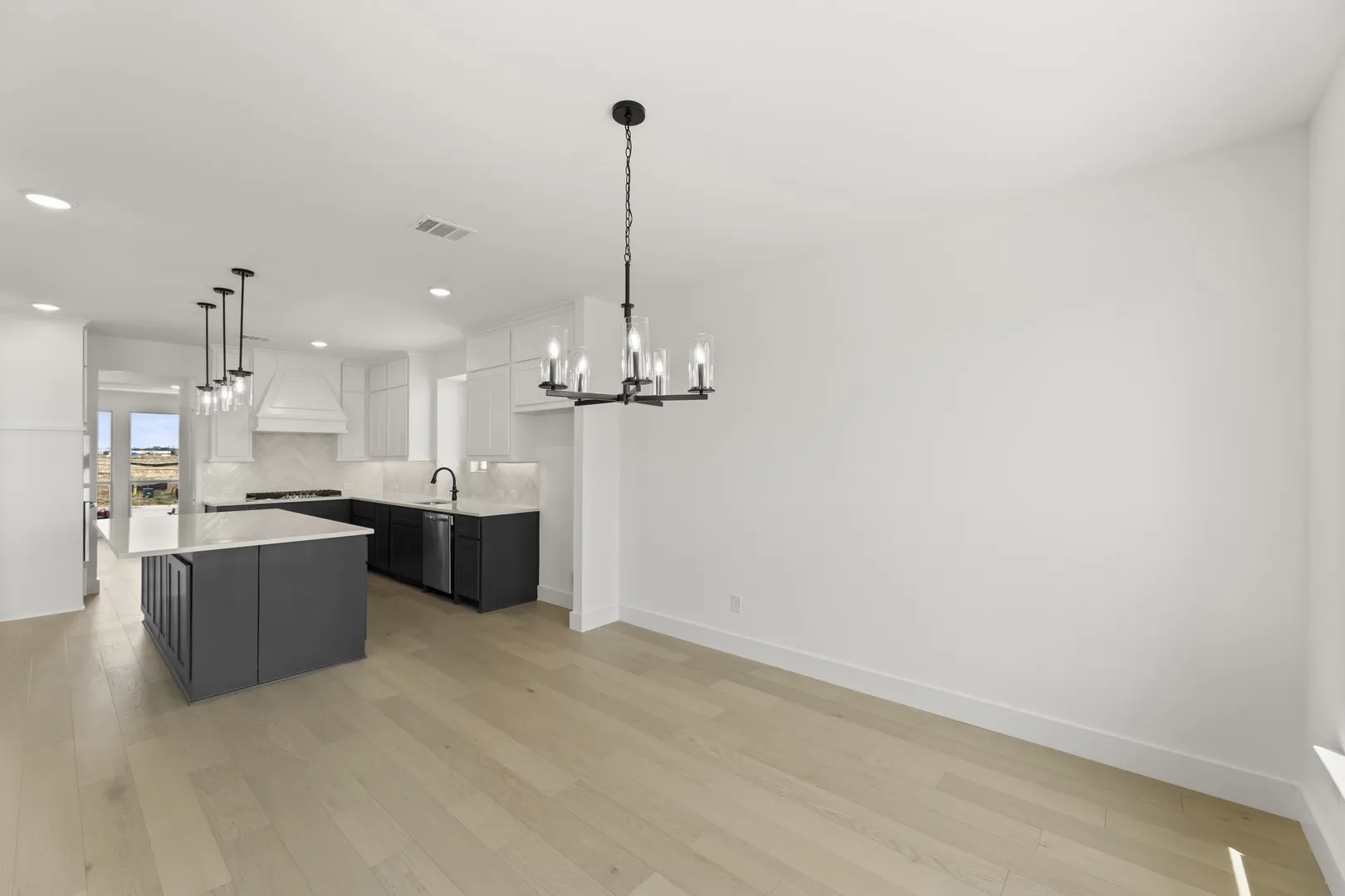 16. 609 Cherry Hurst - Nook (2)
