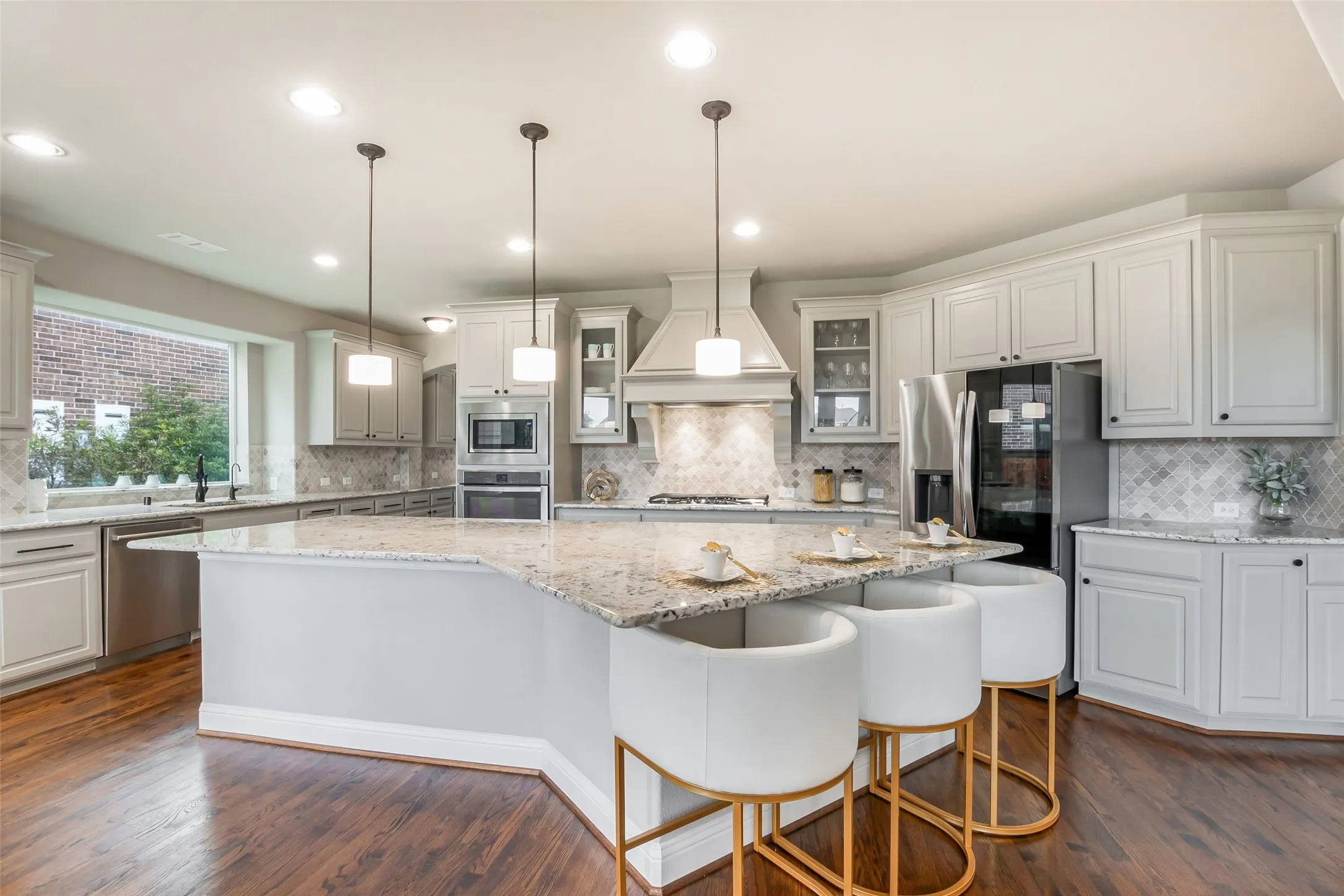 Single Family Residence For Sale in Collin County , 11422 La Salle Road, Frisco, Texas 75035, 5 Bedroom, 4 Bathroom, 3 Garage spaces, 5,059 Sqft, built in 2016, Preowned, mls#21251993, Real Estate Agent in Frisco, Homes For Sale in Collin county, Homes For Sale in Frisco, Realtor in Frisco Texas, Real Estate Brokerage Independent Realty Texas, Luminita Cordes Realtor