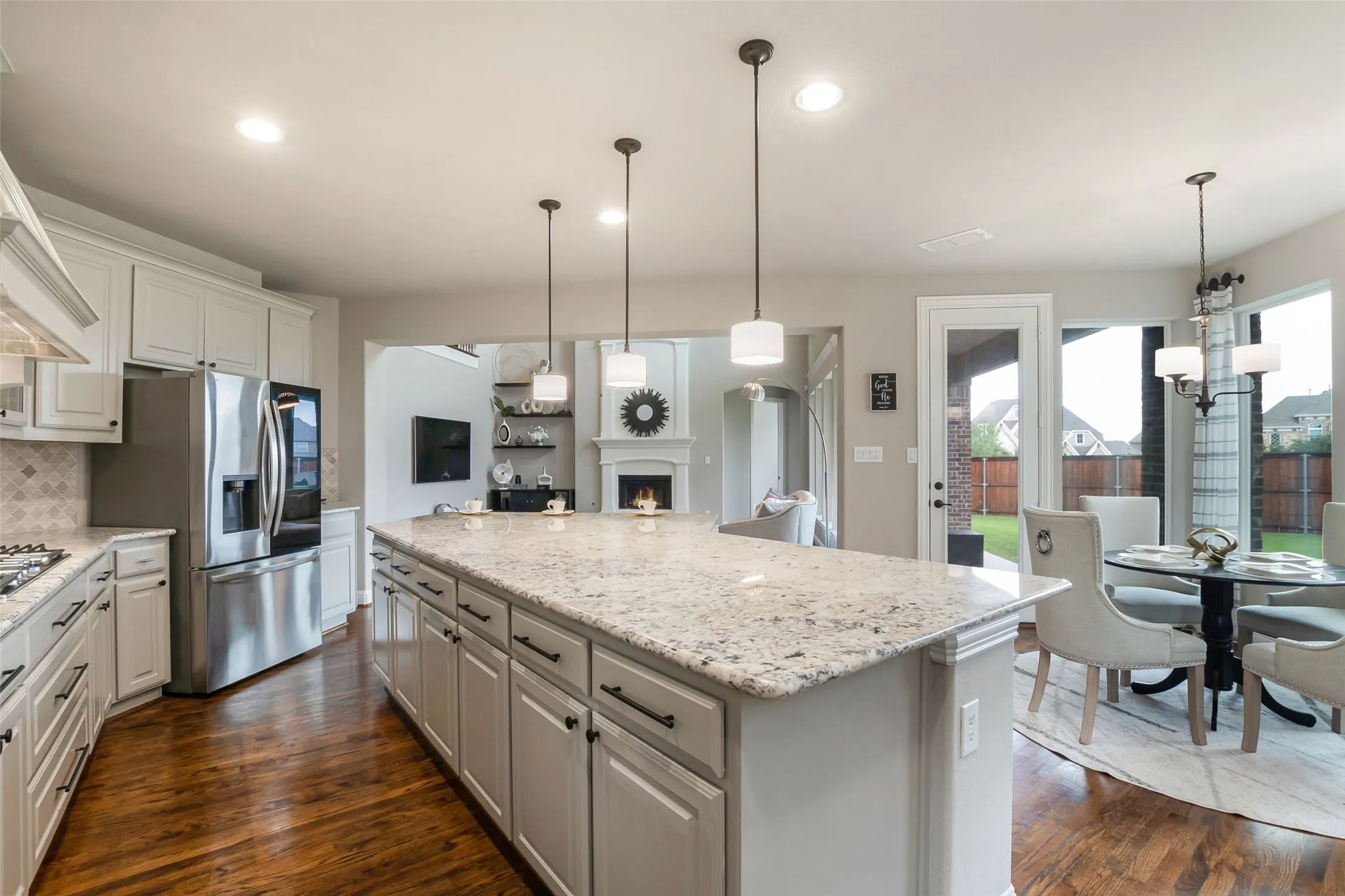 Single Family Residence For Sale in Collin County , 11422 La Salle Road, Frisco, Texas 75035, 5 Bedroom, 4 Bathroom, 3 Garage spaces, 5,059 Sqft, built in 2016, Preowned, mls#21251993, Real Estate Agent in Frisco, Homes For Sale in Collin county, Homes For Sale in Frisco, Realtor in Frisco Texas, Real Estate Brokerage Independent Realty Texas, Luminita Cordes Realtor