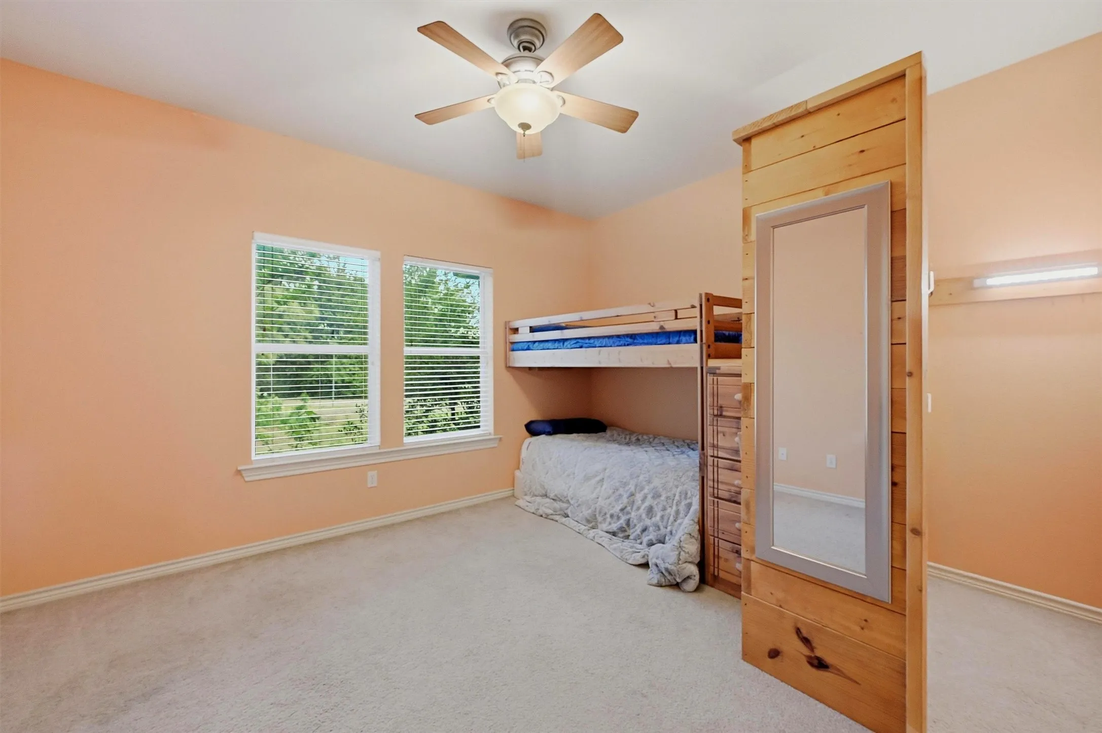 Single Family Residence For Sale in Grayson County , 66 Tucker Street, Pottsboro, Texas 75076, 4 Bedroom, 3 Bathroom, 3 Garage spaces, 2,215 Sqft, built in 2004, Preowned, mls#21254207, Real Estate Agent in Pottsboro, Homes For Sale in Grayson county, Homes For Sale in Pottsboro, Realtor in Pottsboro Texas, Real Estate Brokerage Independent Realty Texas, Luminita Cordes Realtor