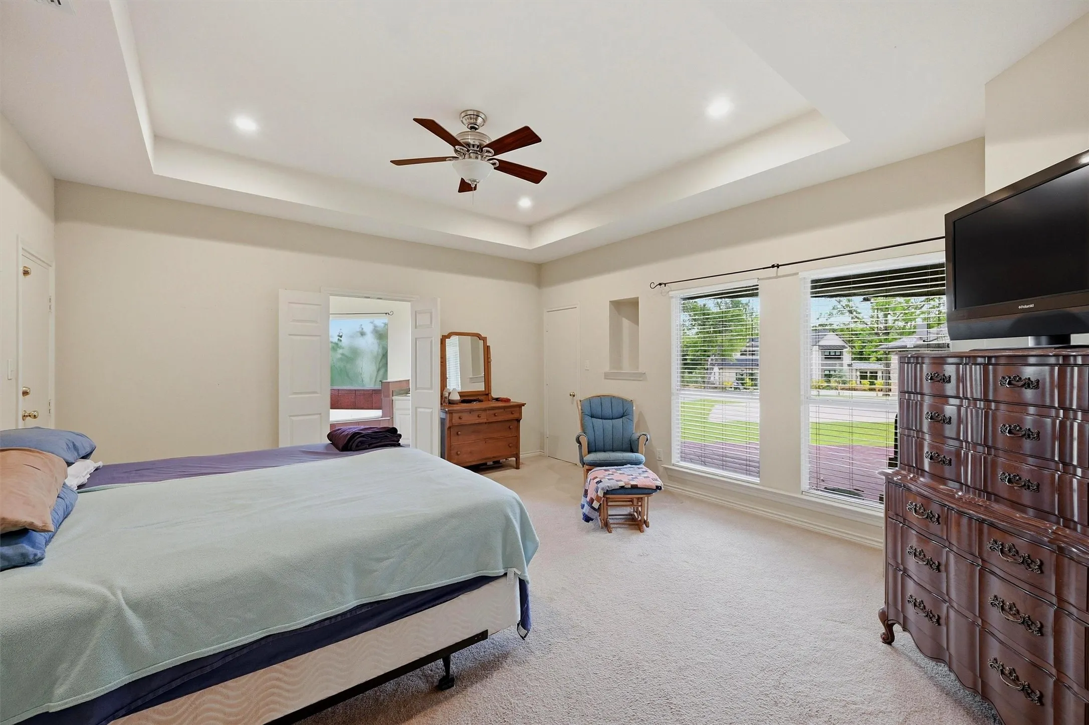 Single Family Residence For Sale in Grayson County , 66 Tucker Street, Pottsboro, Texas 75076, 4 Bedroom, 3 Bathroom, 3 Garage spaces, 2,215 Sqft, built in 2004, Preowned, mls#21254207, Real Estate Agent in Pottsboro, Homes For Sale in Grayson county, Homes For Sale in Pottsboro, Realtor in Pottsboro Texas, Real Estate Brokerage Independent Realty Texas, Luminita Cordes Realtor