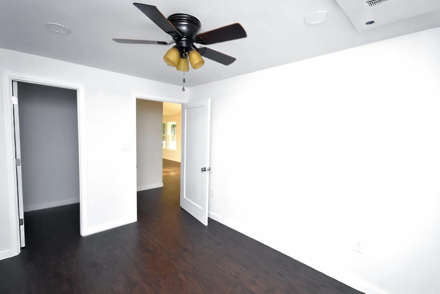 Single Family Residence For Sale in Wood County , 1489 County Road 1858, Yantis, Texas 75497, 3 Bedrooms, 2 Bathrooms, 2 Garage spaces, 2,630 Sqft, built in 0, Preowned, Price $449,000, mls#21257229, Real Estate Agent in Yantis, Homes For Sale in Wood county, Homes For Sale in Yantis, Realtor in Yantis Texas, Real Estate Brokerage Independent Realty Texas, Luminita Cordes Realtor