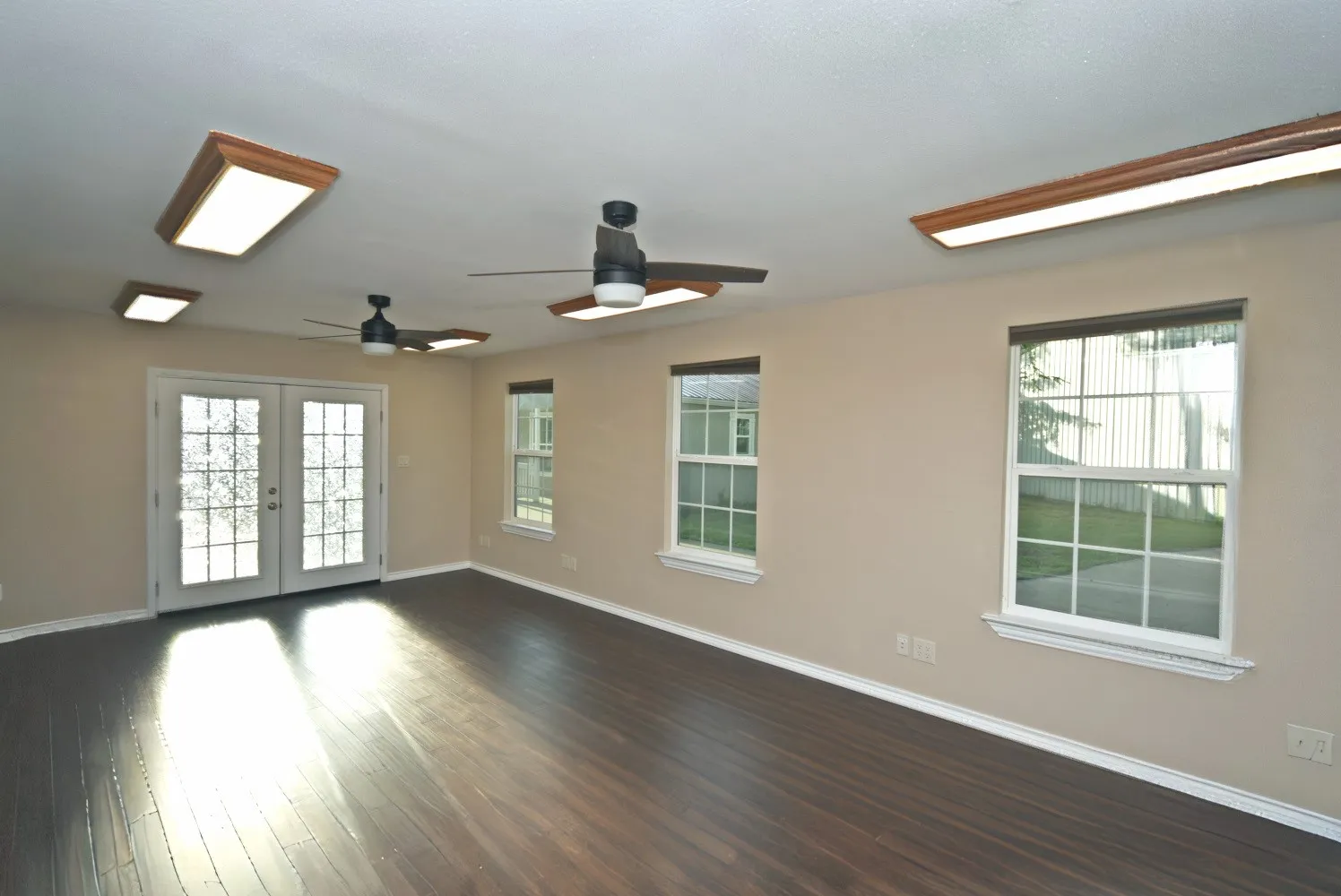 Single Family Residence For Sale in Wood County , 1489 County Road 1858, Yantis, Texas 75497, 3 Bedrooms, 2 Bathrooms, 2 Garage spaces, 2,630 Sqft, built in 0, Preowned, Price $449,000, mls#21257229, Real Estate Agent in Yantis, Homes For Sale in Wood county, Homes For Sale in Yantis, Realtor in Yantis Texas, Real Estate Brokerage Independent Realty Texas, Luminita Cordes Realtor
