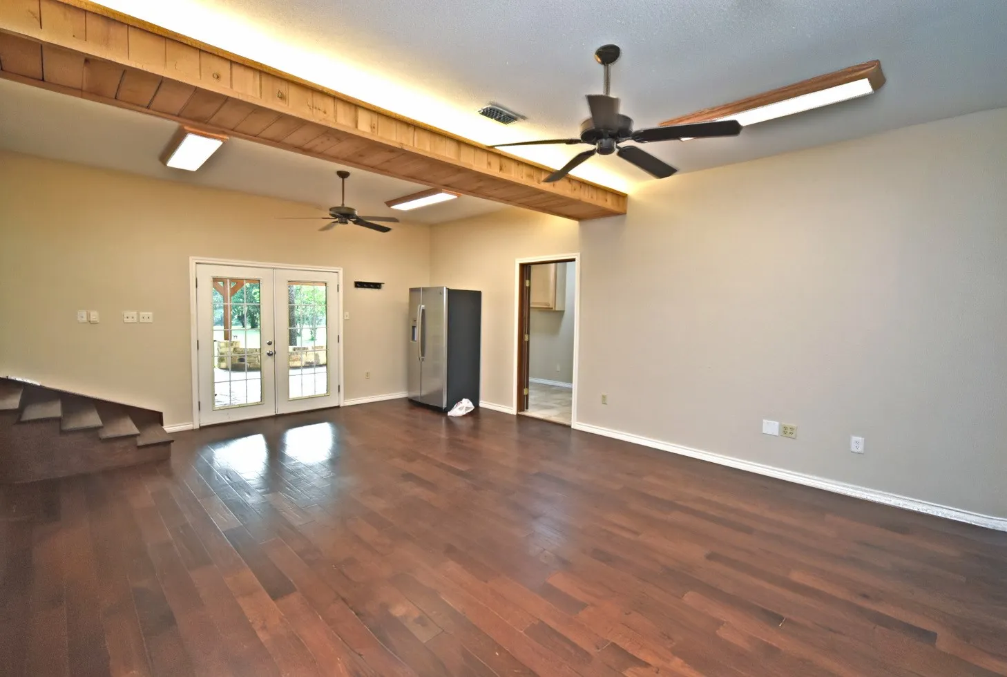 Single Family Residence For Sale in Wood County , 1489 County Road 1858, Yantis, Texas 75497, 3 Bedrooms, 2 Bathrooms, 2 Garage spaces, 2,630 Sqft, built in 0, Preowned, Price $449,000, mls#21257229, Real Estate Agent in Yantis, Homes For Sale in Wood county, Homes For Sale in Yantis, Realtor in Yantis Texas, Real Estate Brokerage Independent Realty Texas, Luminita Cordes Realtor