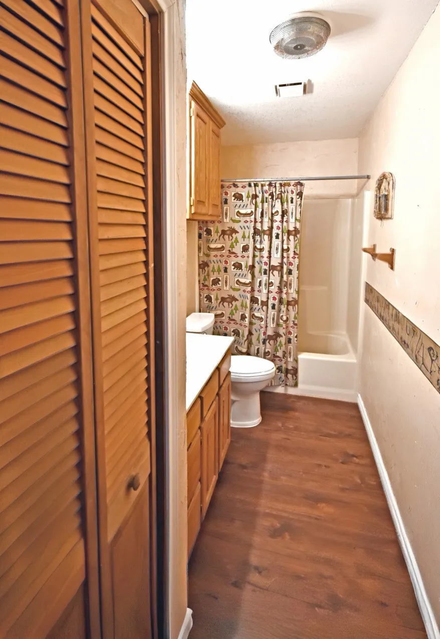 Single Family Residence For Sale in Wood County , 1489 County Road 1858, Yantis, Texas 75497, 3 Bedrooms, 2 Bathrooms, 2 Garage spaces, 2,630 Sqft, built in 0, Preowned, Price $449,000, mls#21257229, Real Estate Agent in Yantis, Homes For Sale in Wood county, Homes For Sale in Yantis, Realtor in Yantis Texas, Real Estate Brokerage Independent Realty Texas, Luminita Cordes Realtor