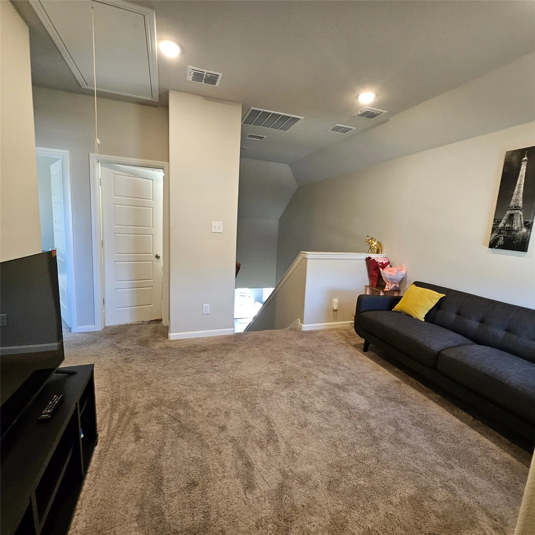 Single Family Residence For Sale in Collin County , 604 Shade Tree Way, Princeton, Texas 75407, 3 Bedroom, 3 Bathroom, 2 Garage spaces, 1,807 Sqft, built in 2020, Preowned, Price $335,000, mls#21257522, Real Estate Agent in Princeton, Homes For Sale in Collin county, Homes For Sale in Princeton, Realtor in Princeton Texas, Real Estate Brokerage Independent Realty Texas, Luminita Cordes Realtor